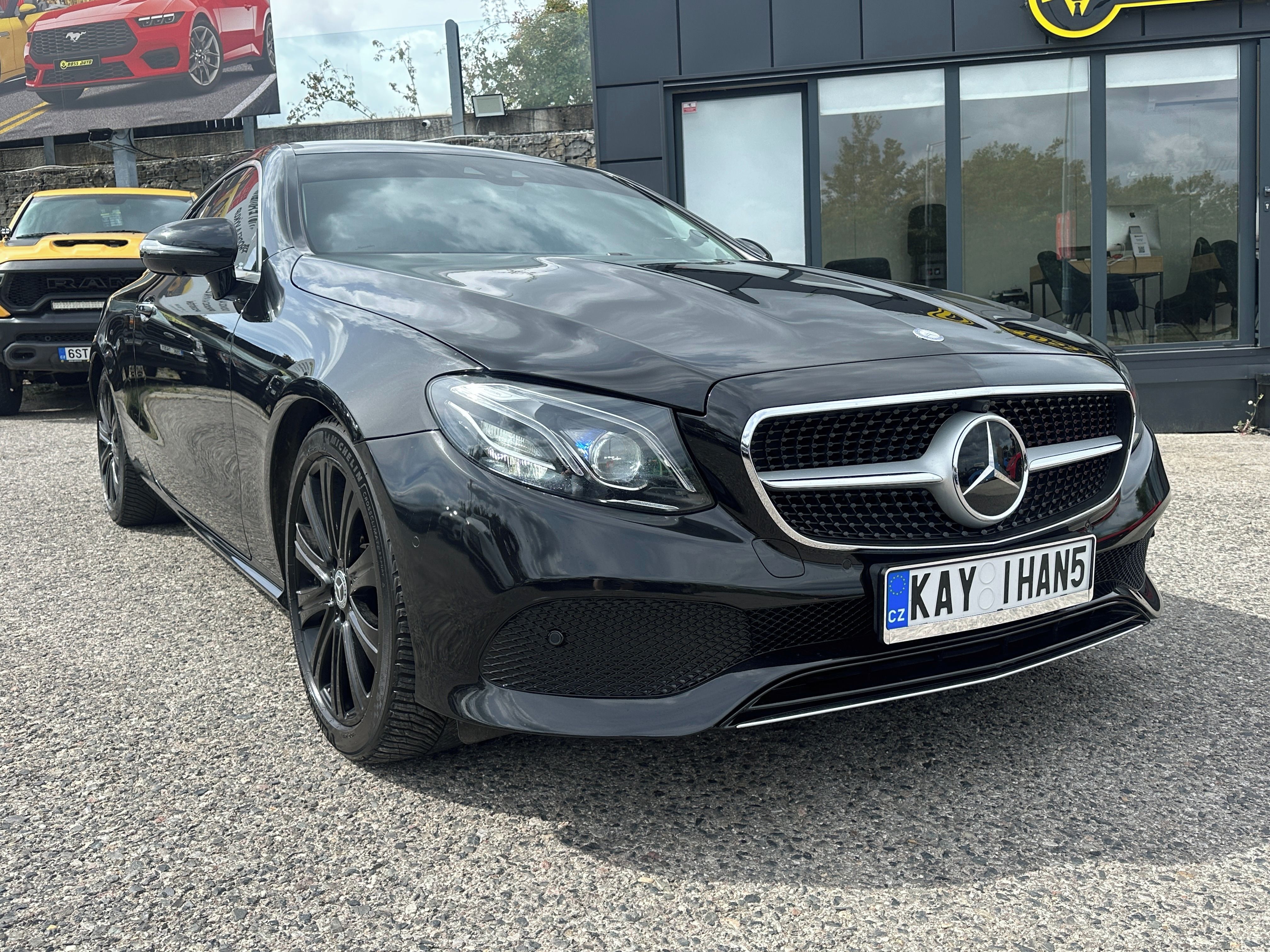 Mercedes-Benz Třídy E, Mercedes-Benz E 200 2018 - fotka 3