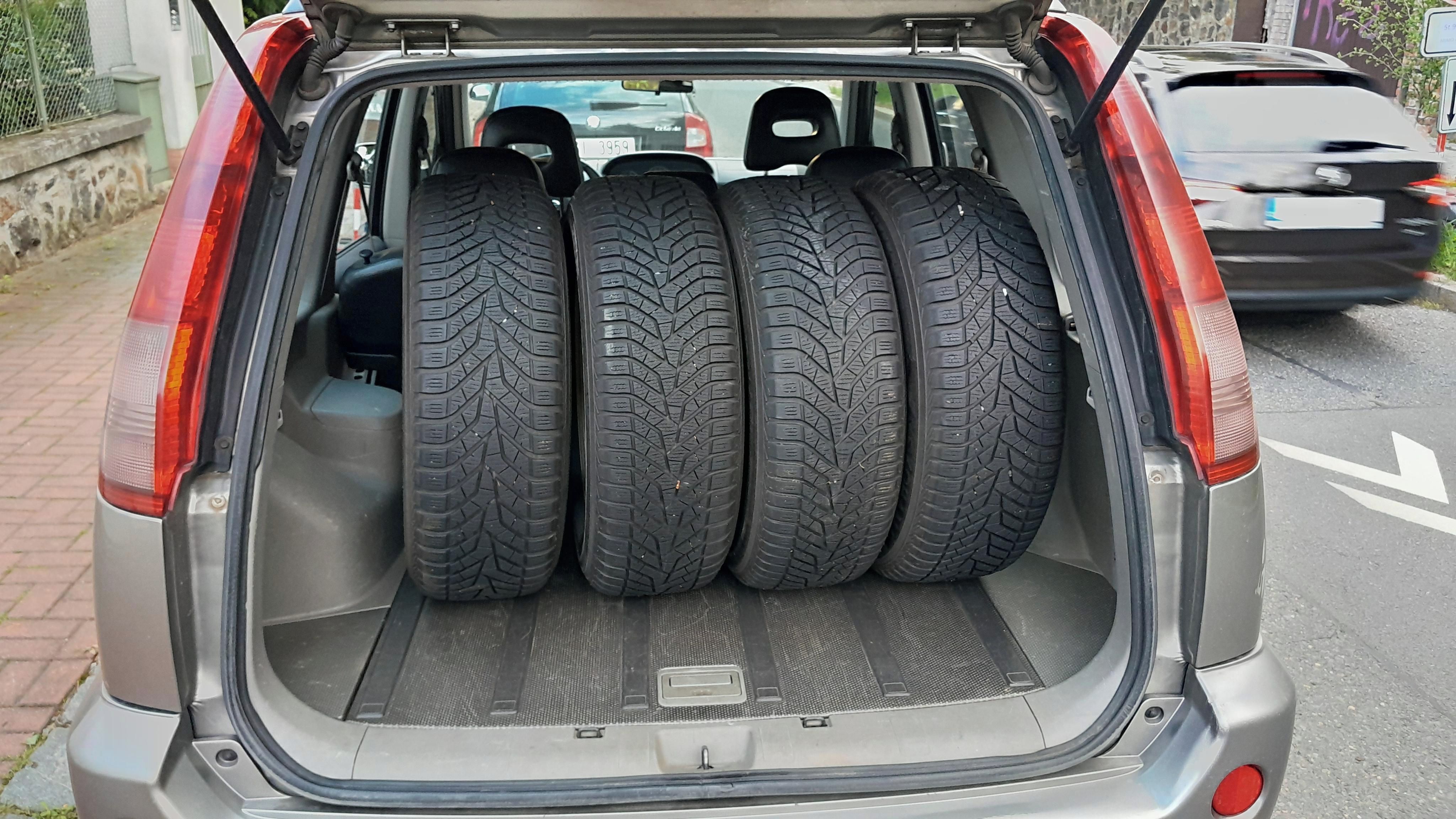 Nissan X-Trail, Nissan X-Trail 2.2 dCi (T30) - fotka 6