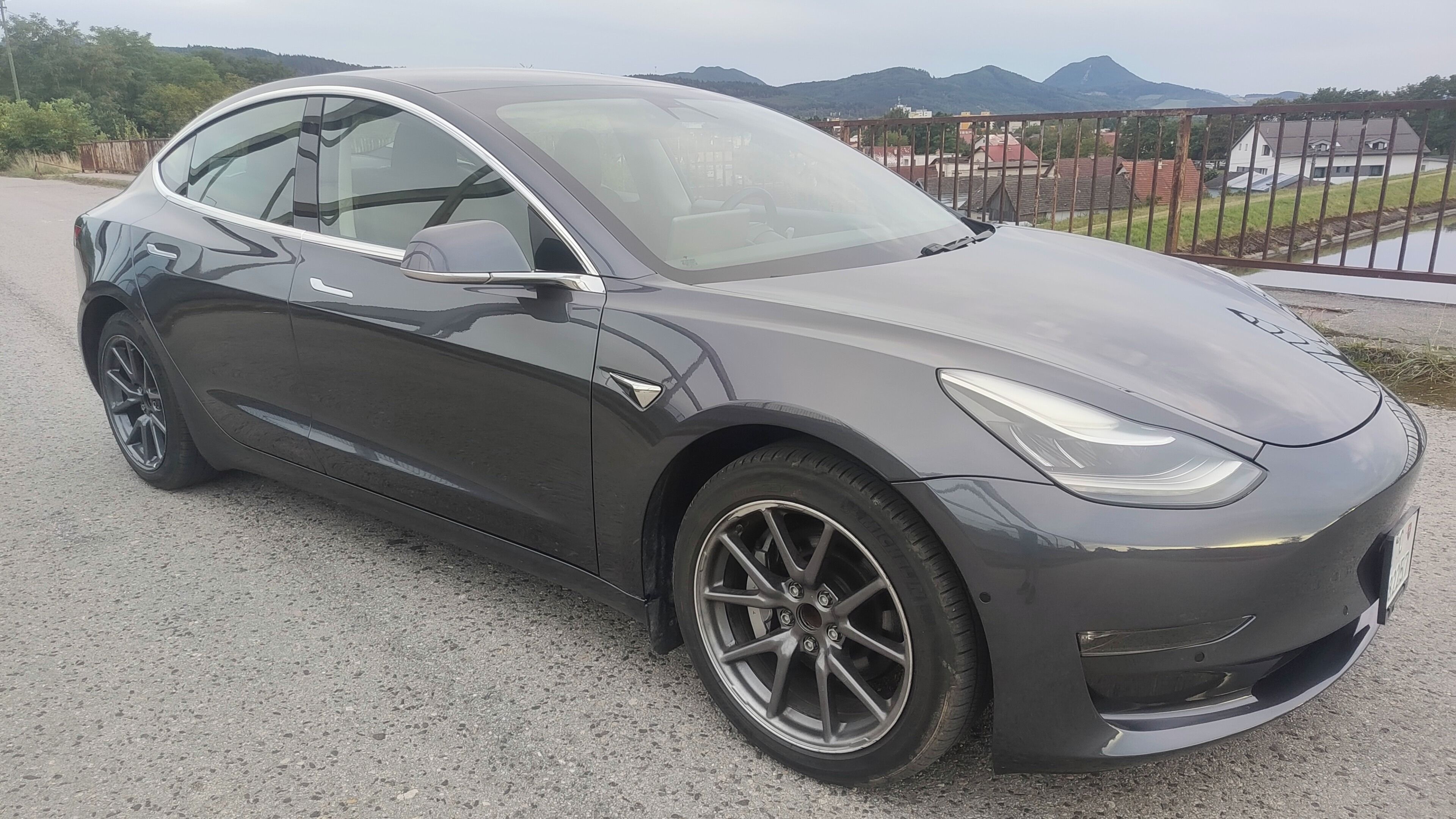 Tesla Model 3, Tesla model 3 standard range +