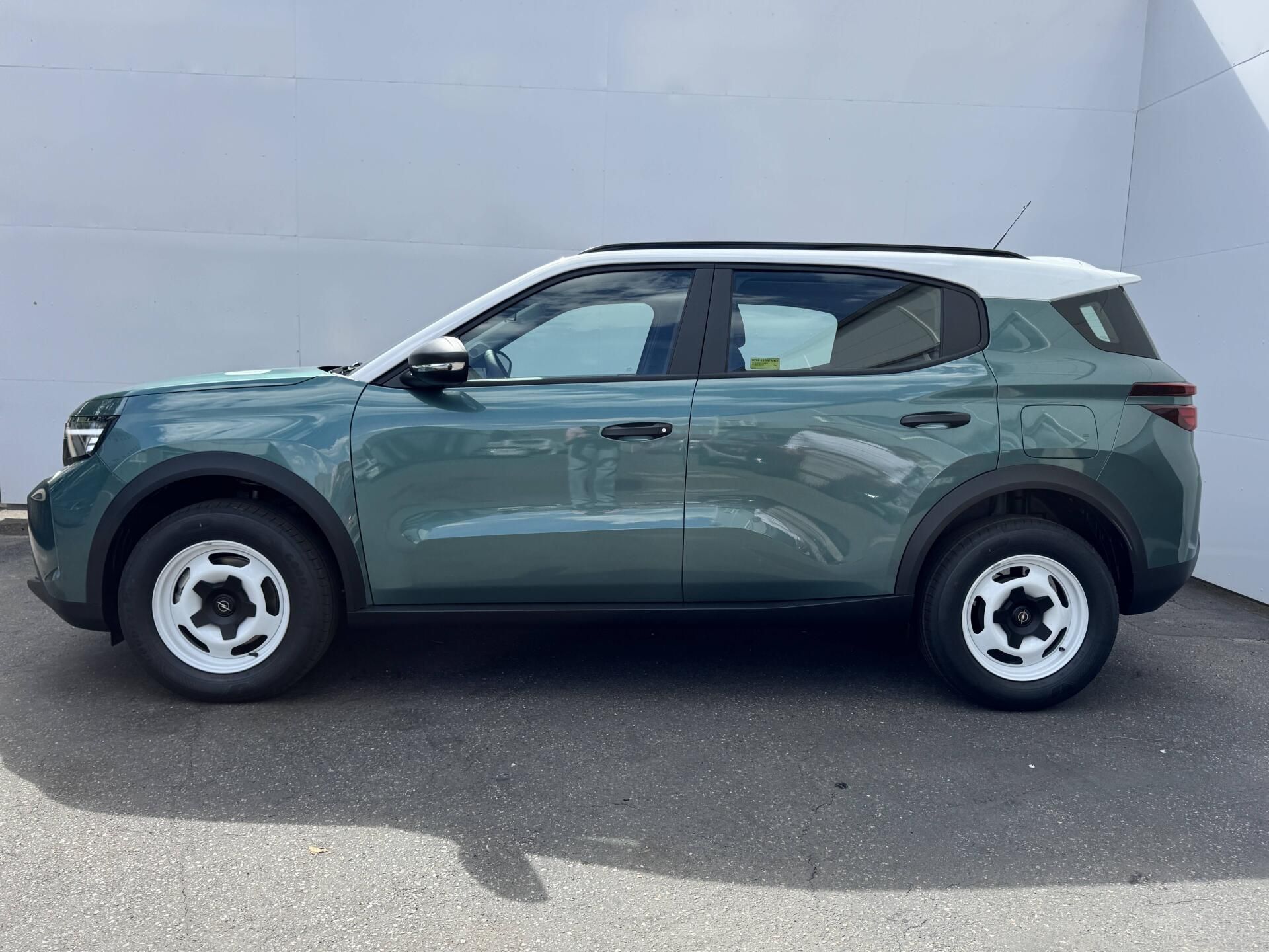 Opel Frontera, Edition Hybrid  1,2 TURBO - fotka 3