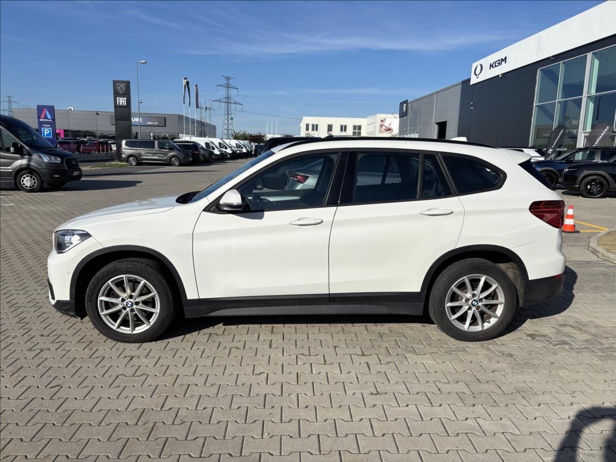 BMW X1, 2,0 xDrive 18d 110kW - fotka 2