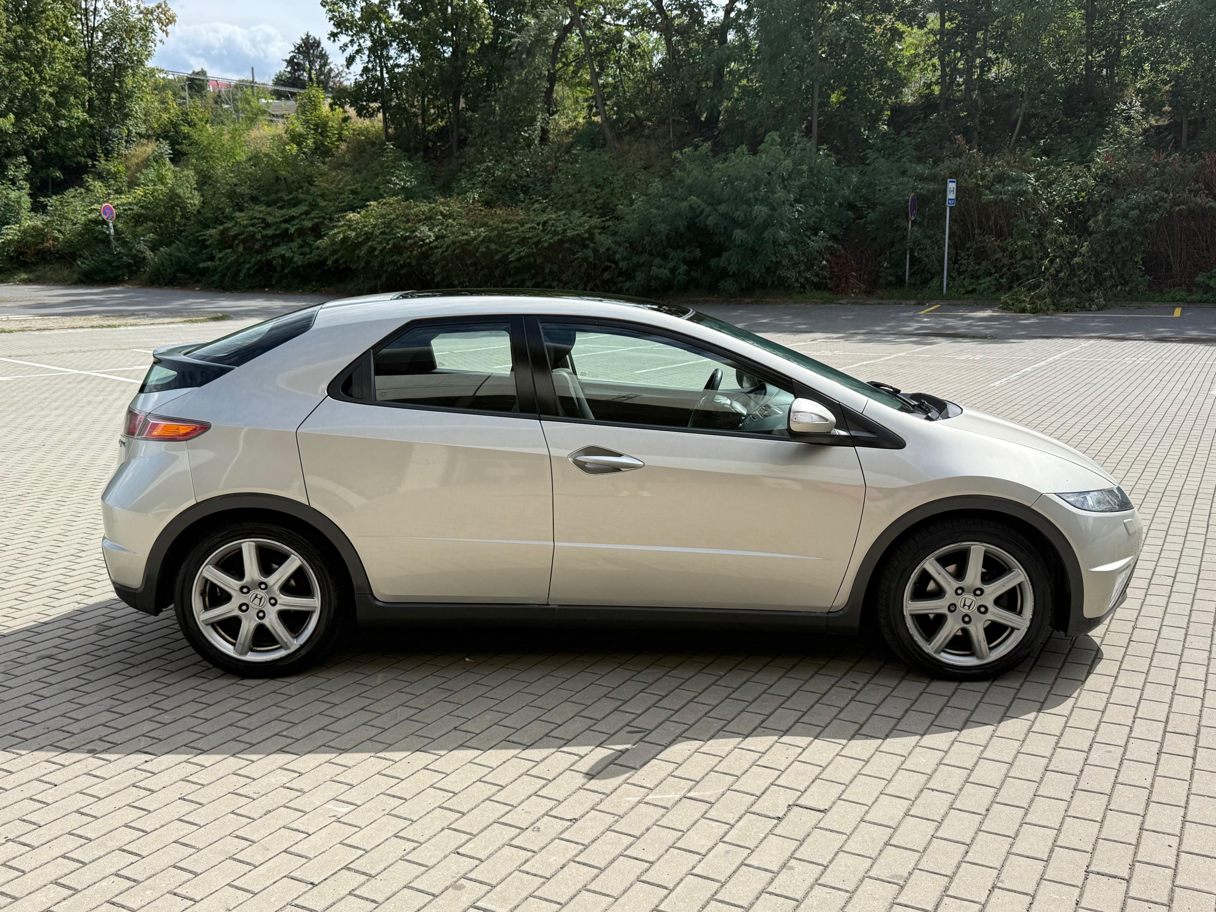 Honda Civic, 1.8V-TEC, 103kw Nová STK - fotka 6
