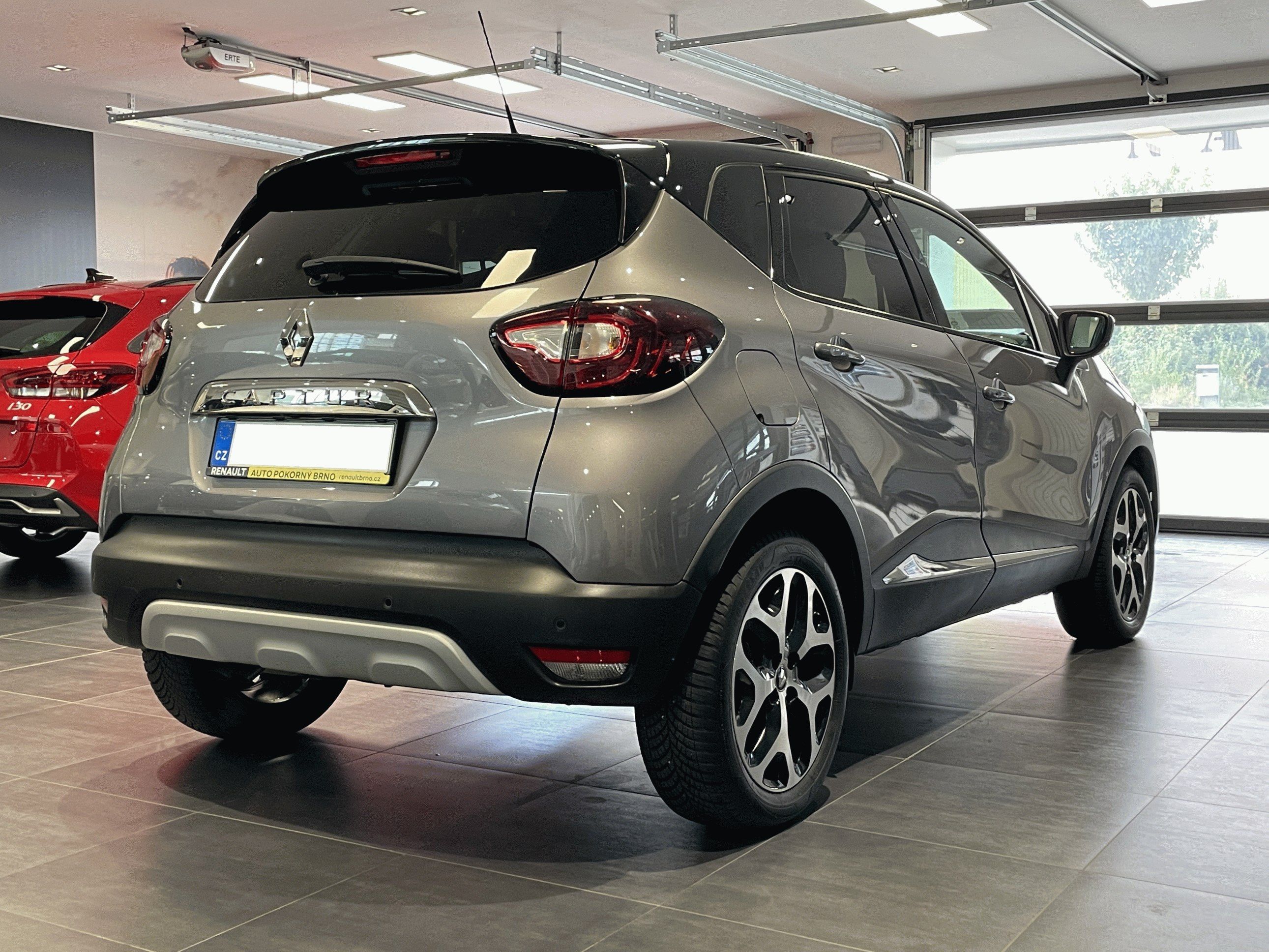 Renault Captur, INTENS 1,3TCe 150k EDC - fotka 4