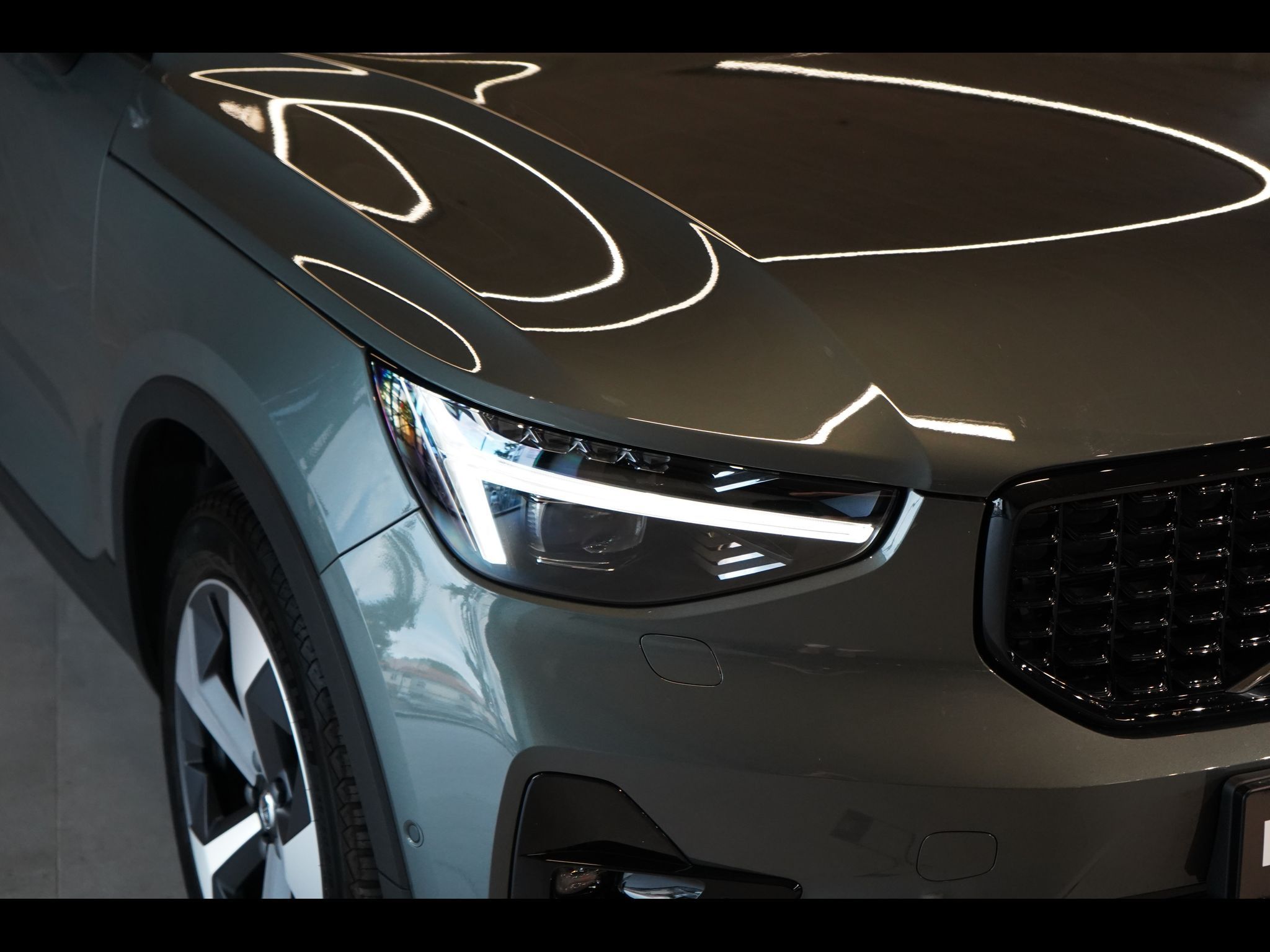 Volvo XC40, B4 PLUS Dark, 360°, LED Pixel - fotka 5