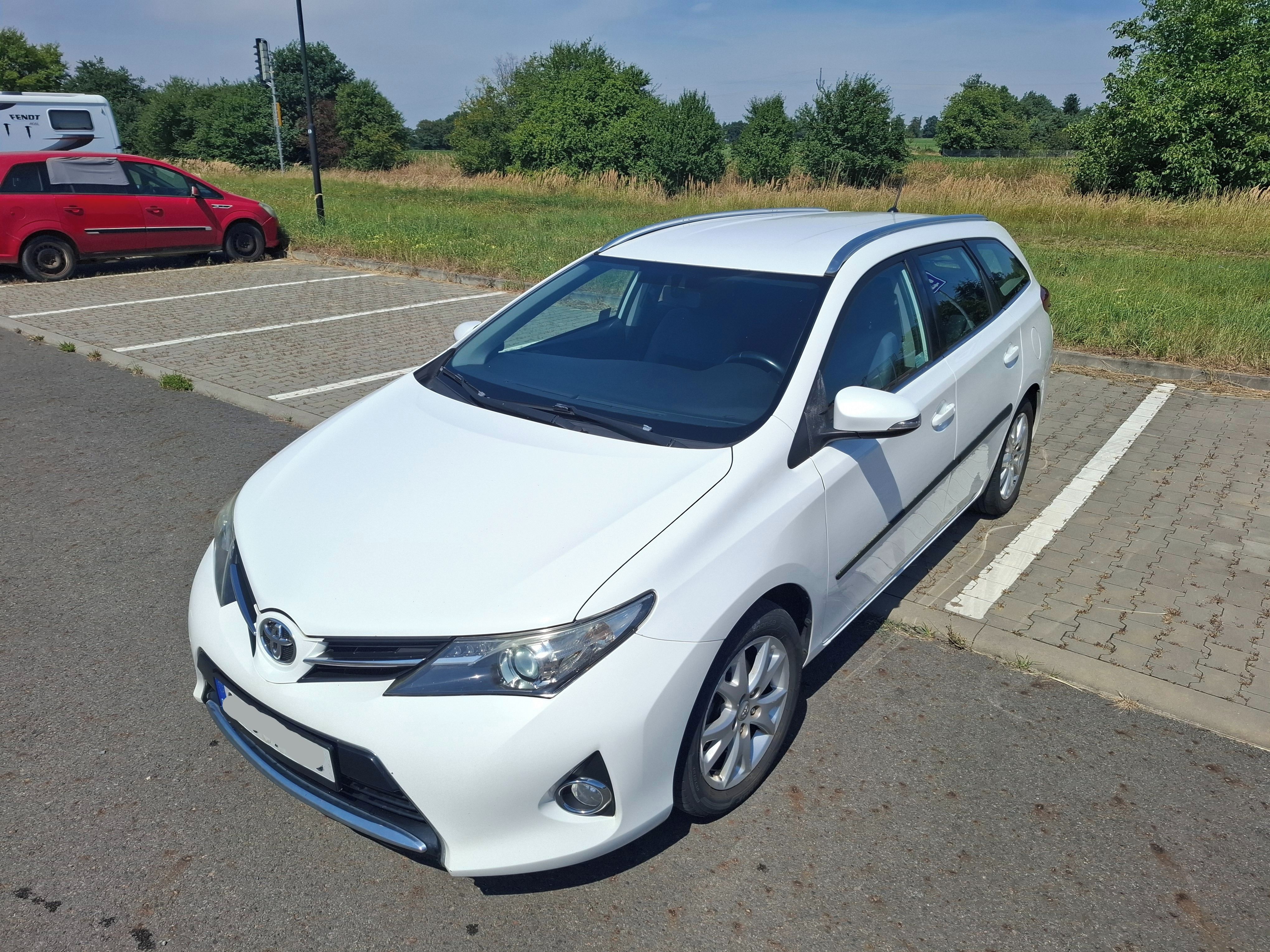 Toyota Auris, Toyota Auris Touring Sports - fotka 4