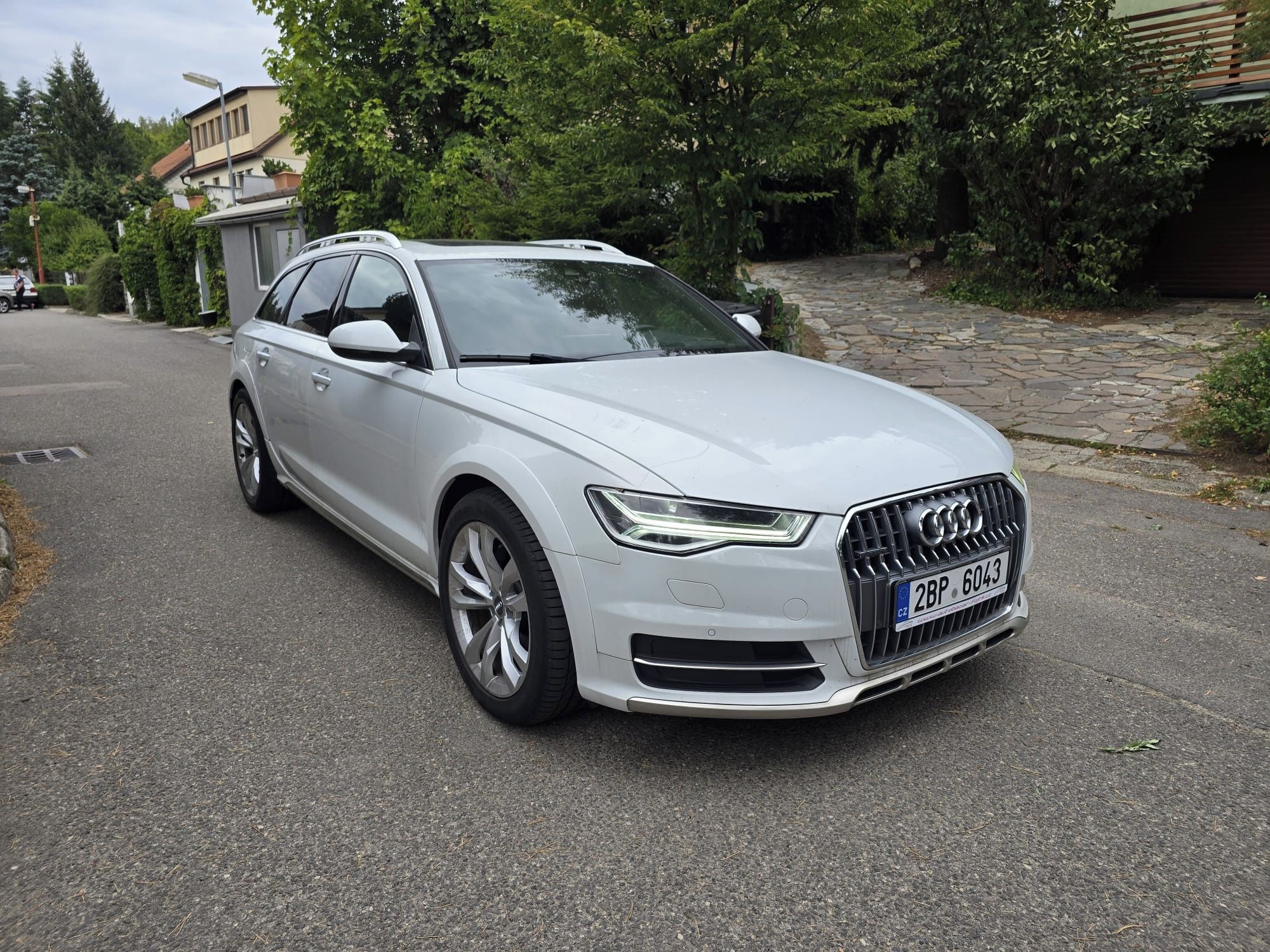 Audi A6 allroad, 200kw, panorama, DPH - fotka 2