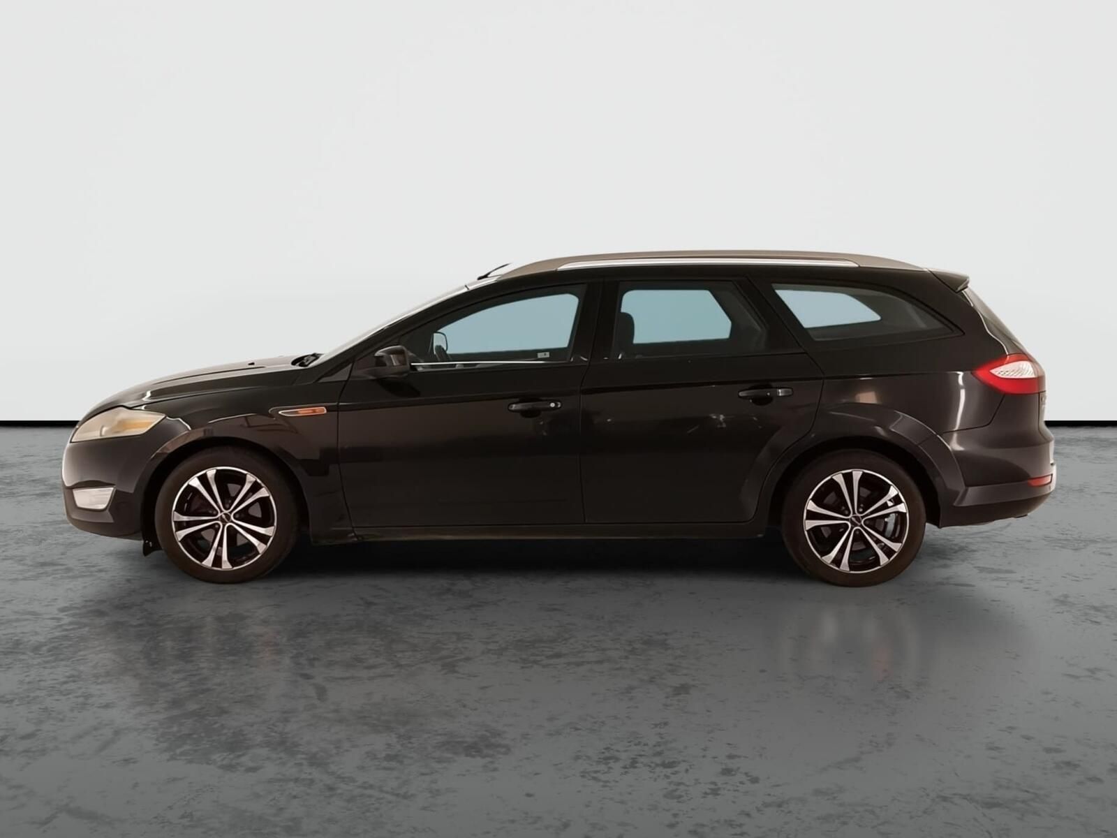 Ford Mondeo, 2.0 TDCi, Automatická klima - fotka 3