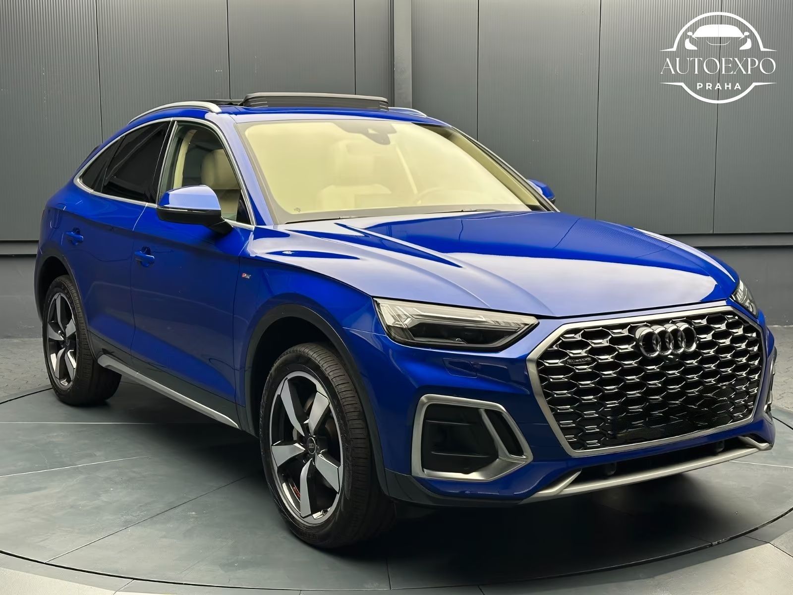 Audi Q5, Sportback 45TFSI quattro S-Lin - fotka 2