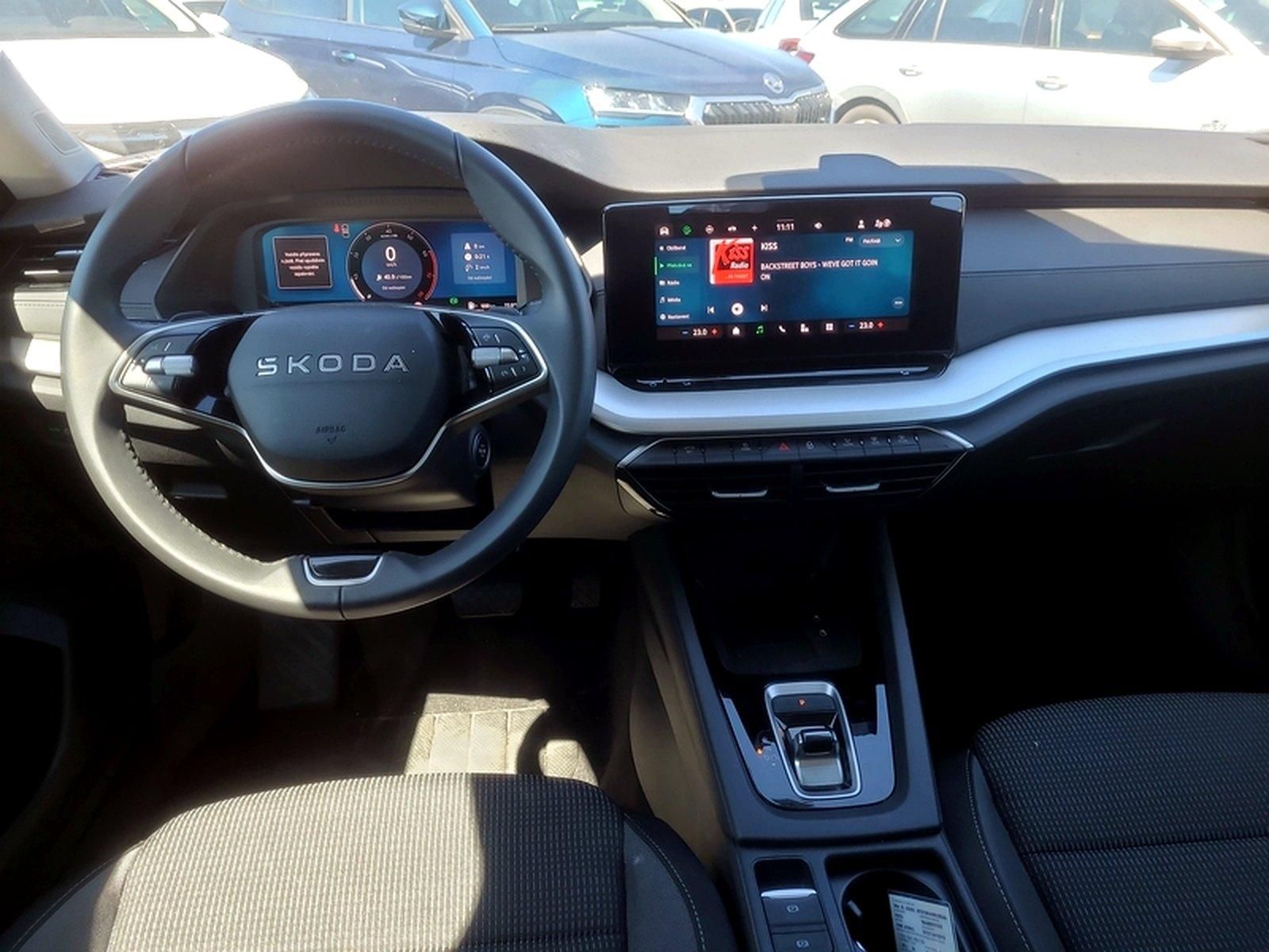 Škoda Octavia, SELECTION 1,5 TSI 85 kW DSG - fotka 5