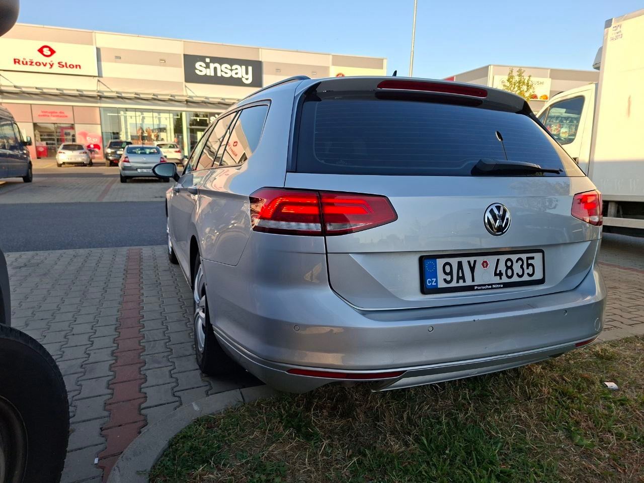 Volkswagen Passat, 2.0 tdi - fotka 6