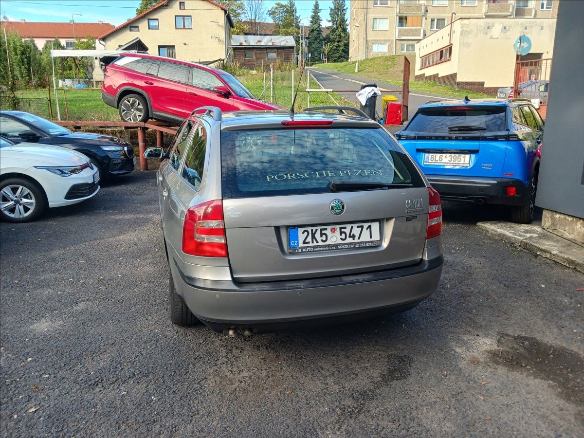 Škoda Octavia, 1,9 1,9 TDI 77Kw KOMBI - fotka 6