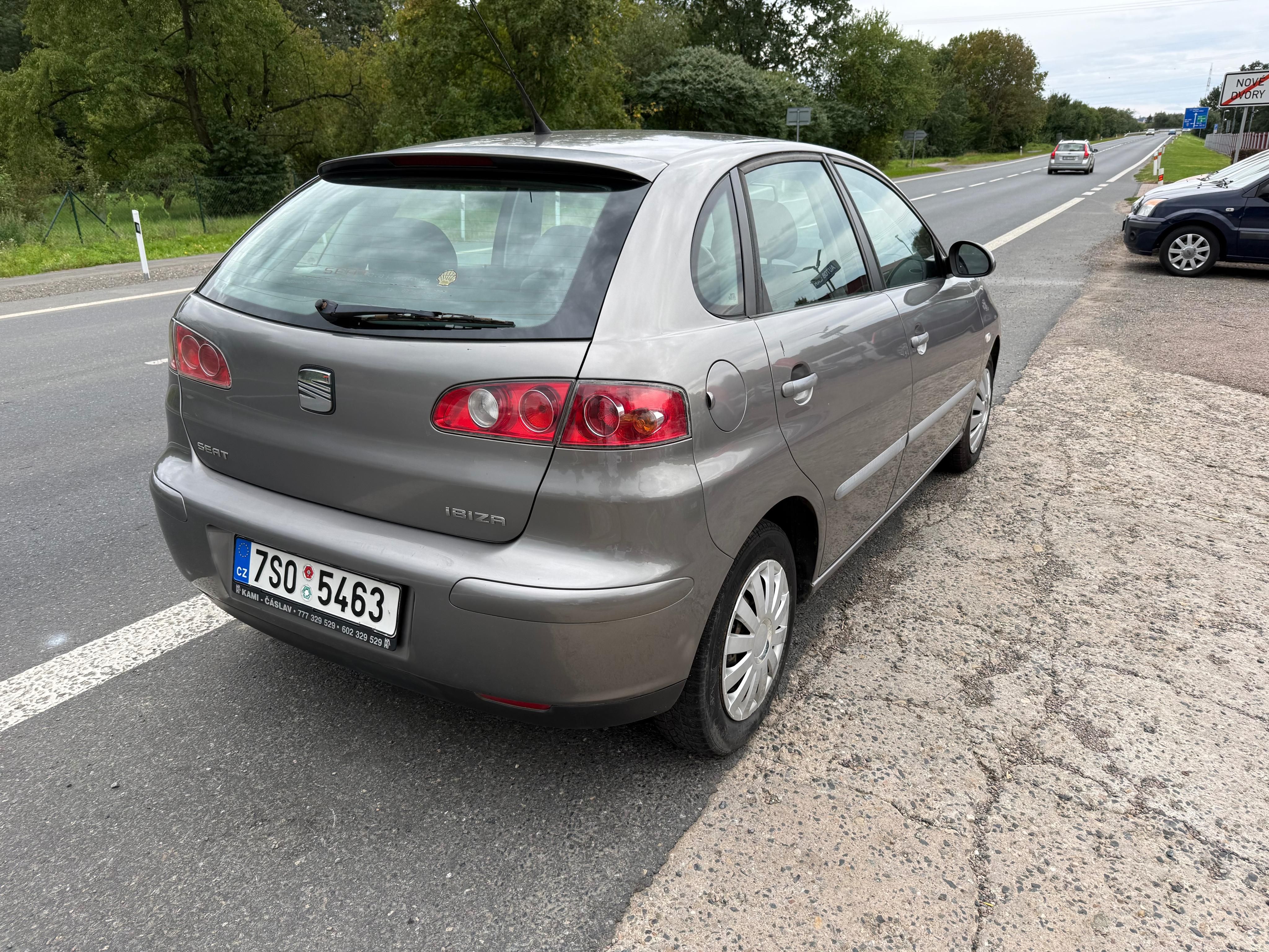 Seat Ibiza, 1.416v 55kW ČR 1.majitelka - fotka 3
