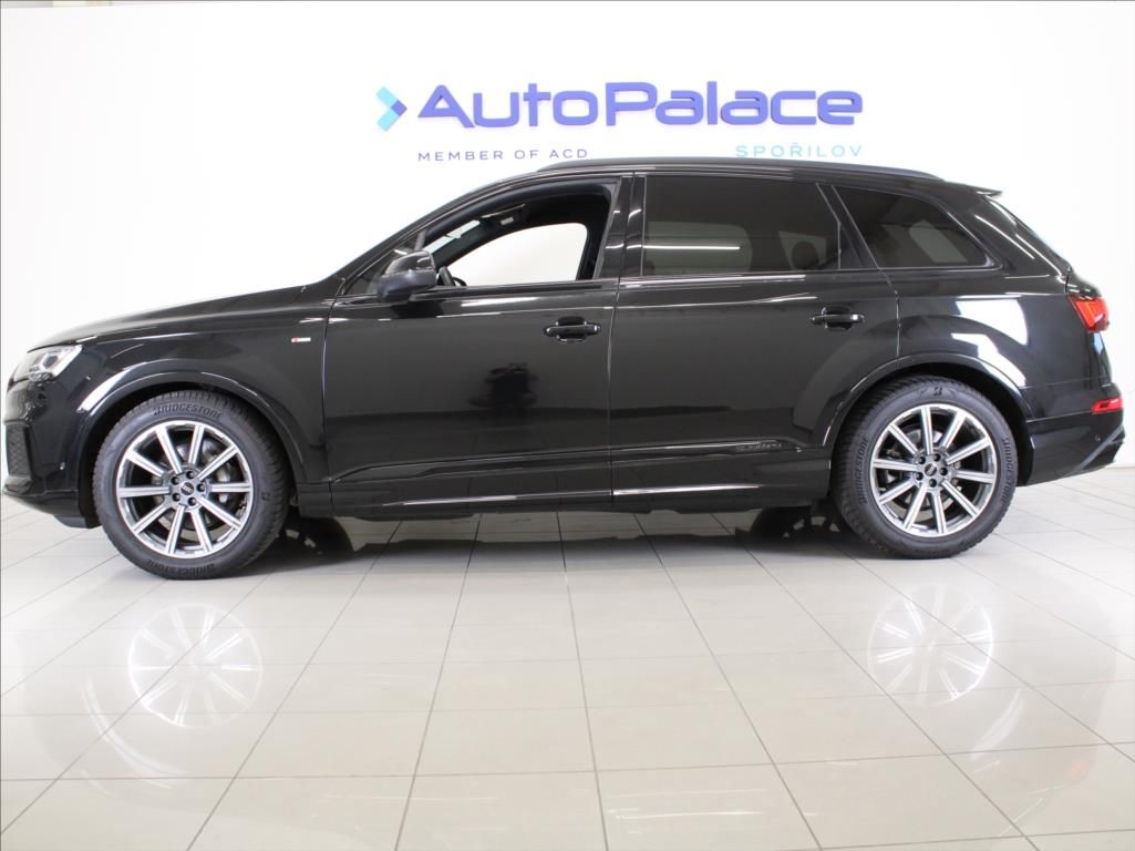 Audi Q7, 3,0 50TDi S-Line 36tkm. ČR - fotka 5