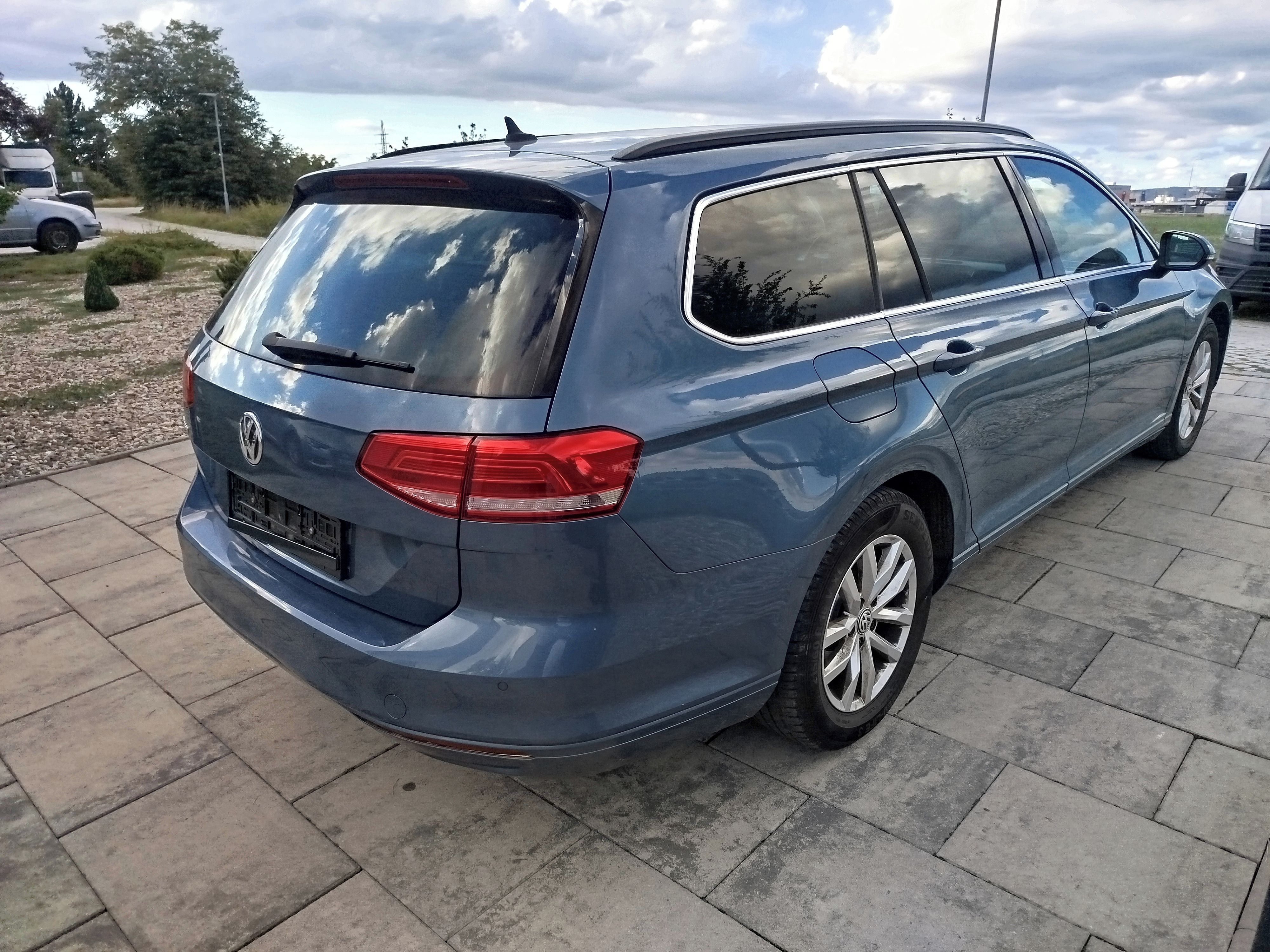 Volkswagen Passat, DSG-Top stav,servis - fotka 6