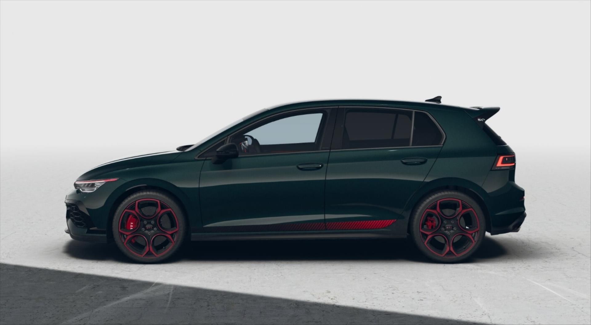 Volkswagen Golf, 2,0 TSI 239kW 7DSG  GTI Editio - fotka 2