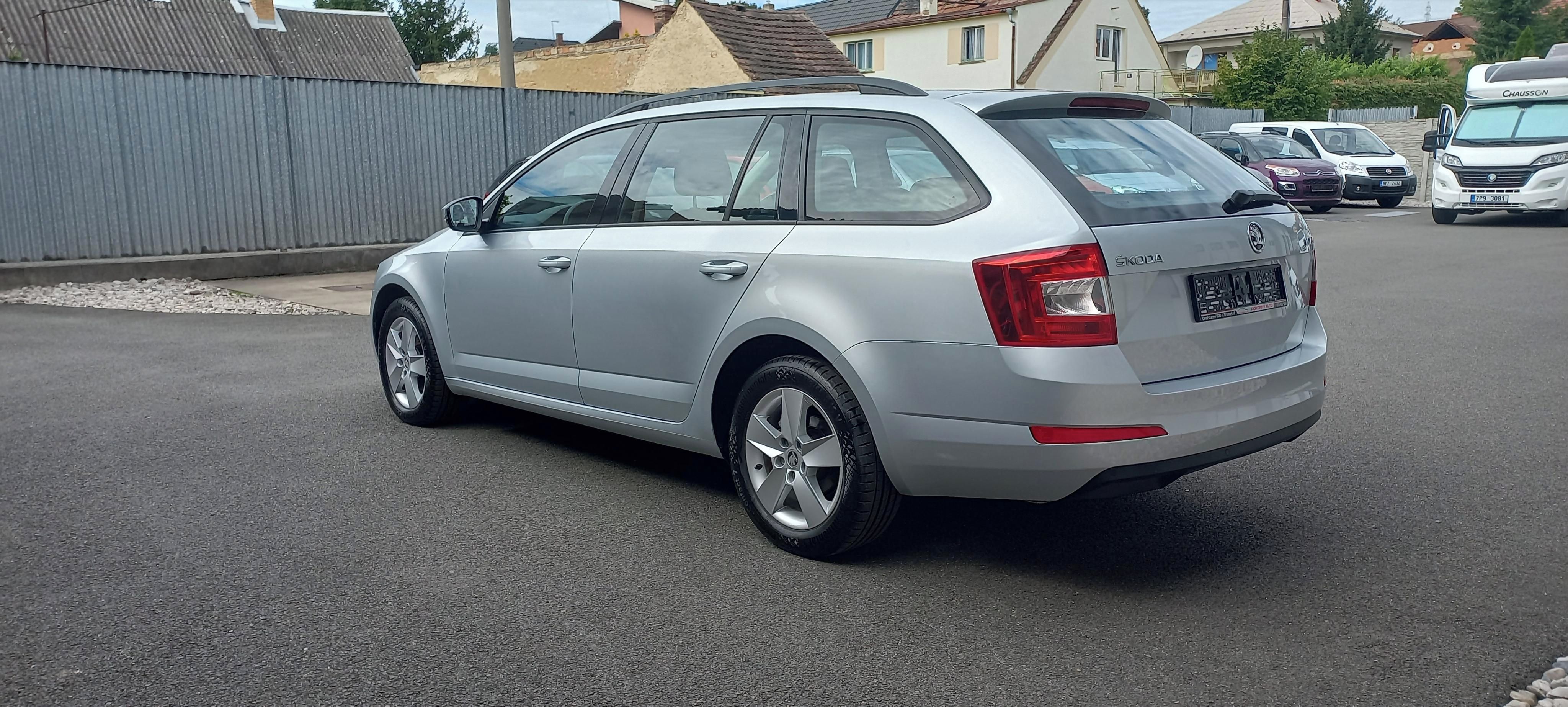 Škoda Octavia, 1.4 TSI 150, AMBITION - fotka 3