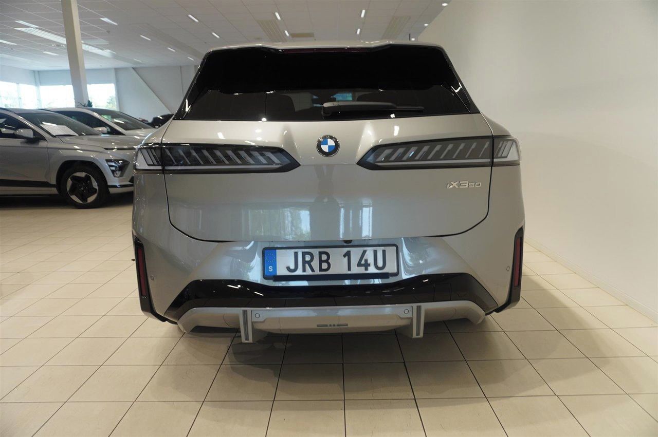 BMW iX3, 50 xDrive M-Sport PA-Pro HuD T - fotka 6