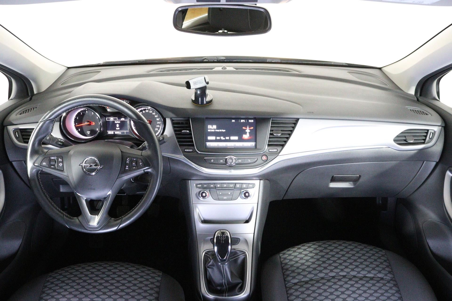 Opel Astra, SPORTS TOURER 1,4 i - fotka 5