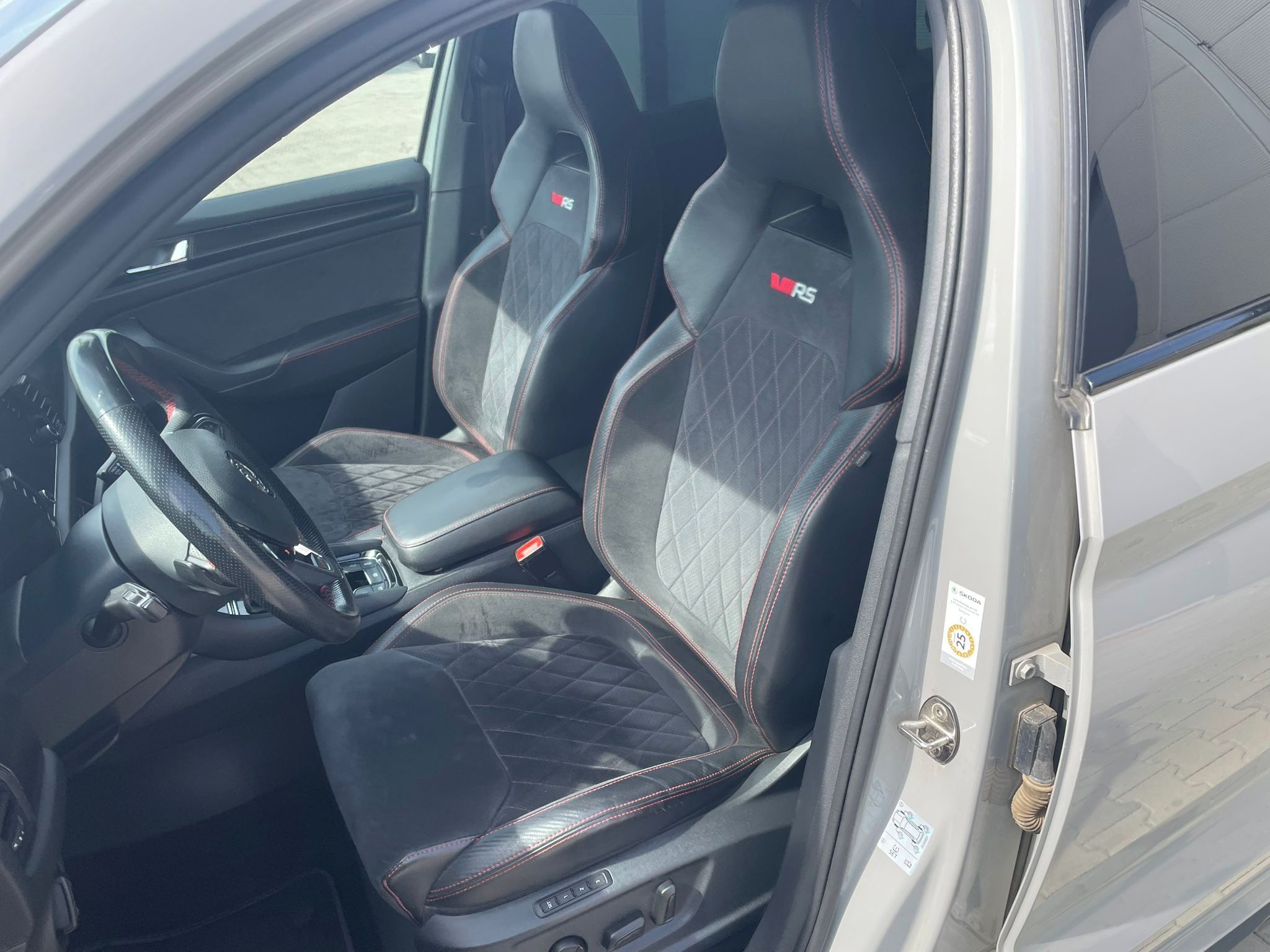 Škoda Kodiaq, RS 176kw, WEBASTO, 4x4 - fotka 6