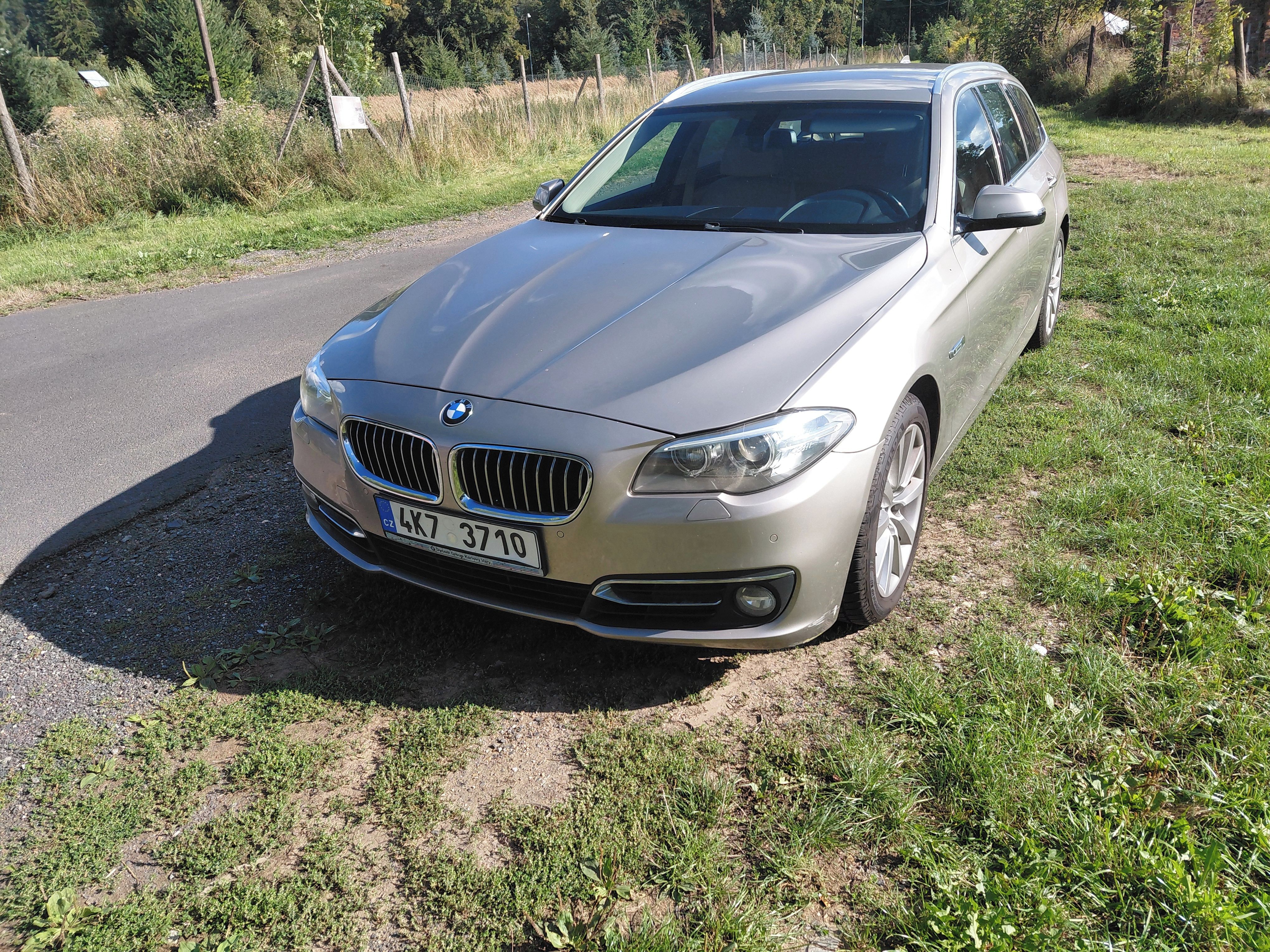 BMW Řada 5, F11 530 xd -automat - fotka 2