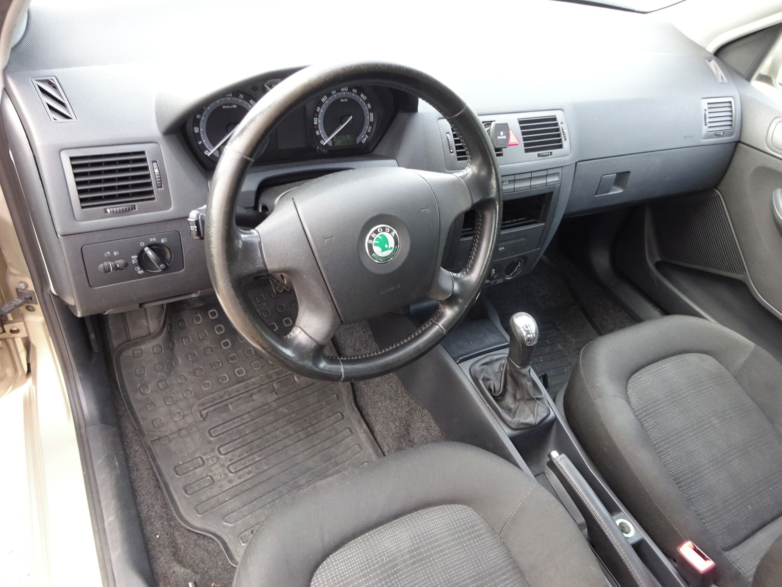 Škoda Fabia, 1.4 TDI (59 KW) 2.Maj.ČR - fotka 5