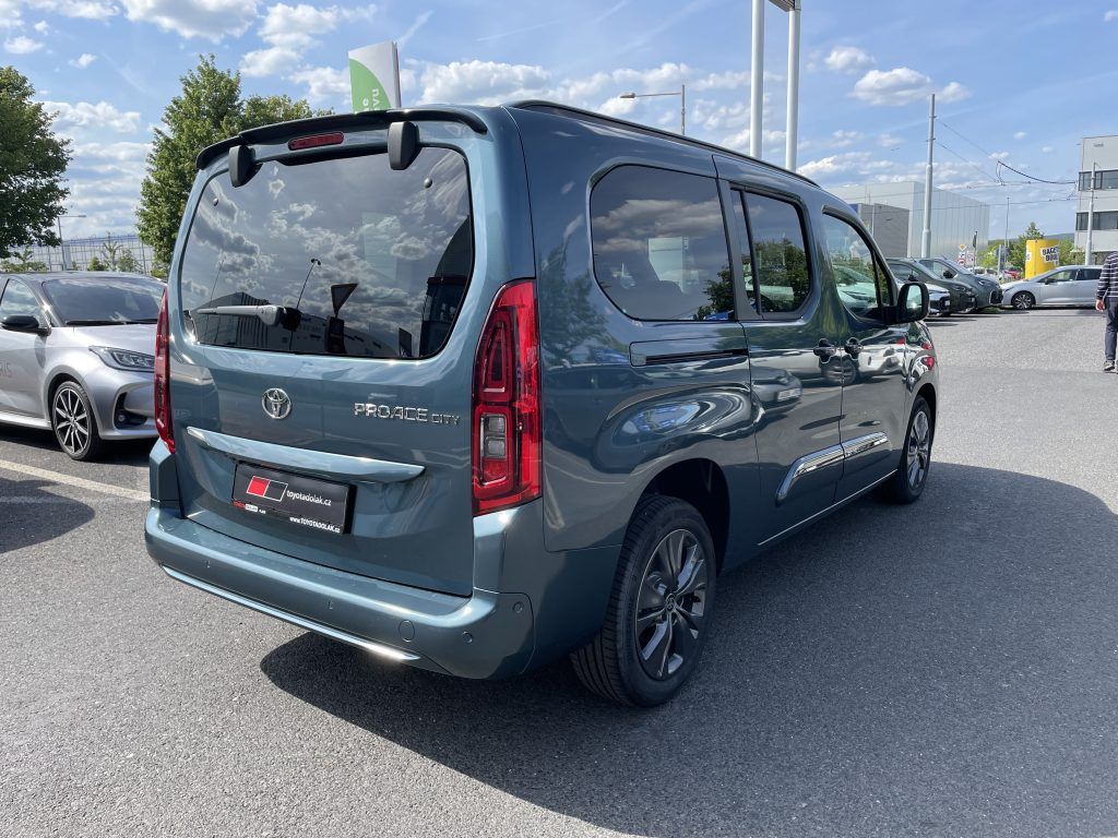 Toyota Proace City Verso, 1.5D 130k VIP 7S ODBĚR 10/2026 - fotka 3