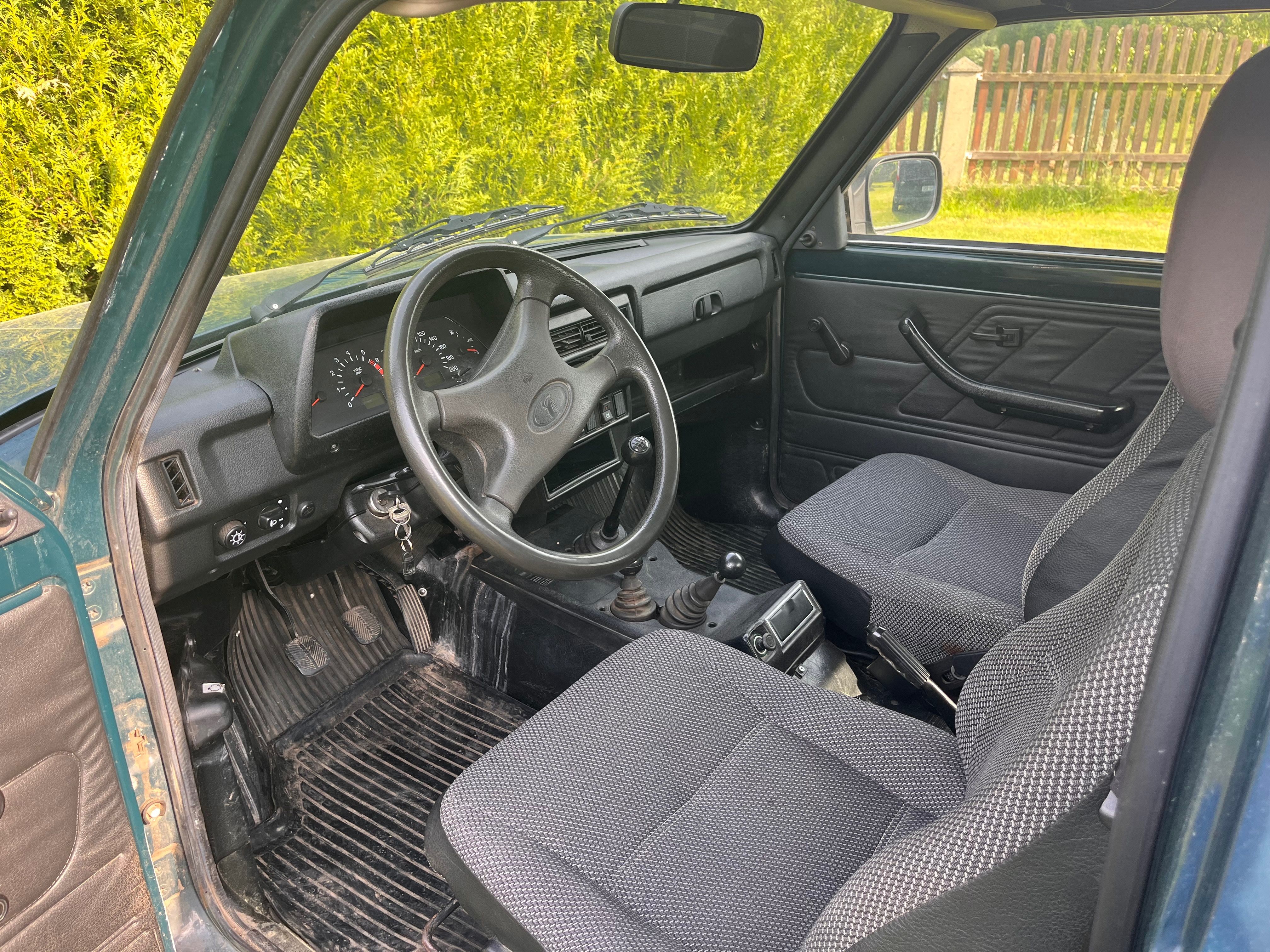 Lada Niva, 1,7i (61kW) - fotka 4