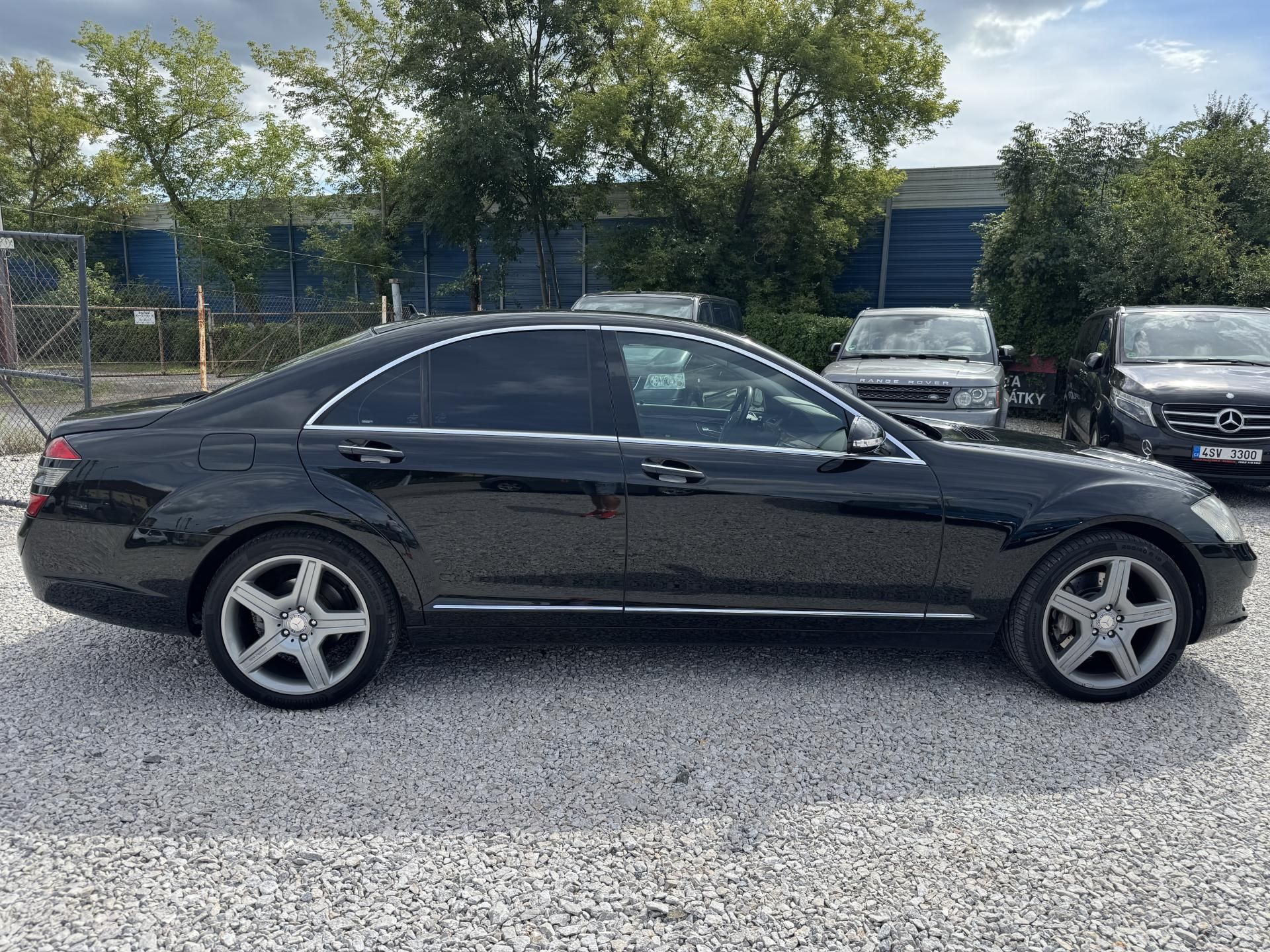 Mercedes-Benz Třídy S, S 320CDi, 4MATIC - fotka 4