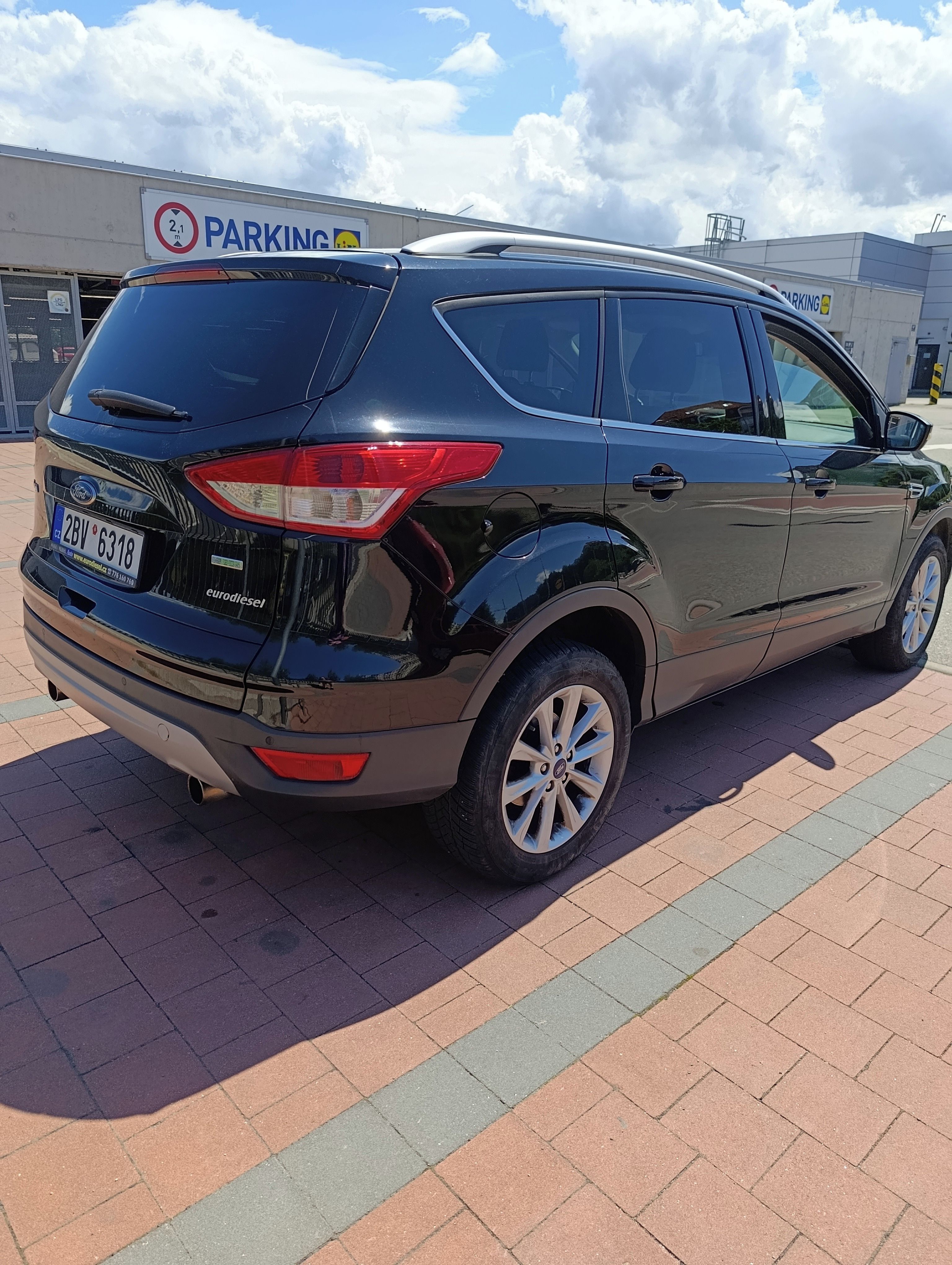 Ford Kuga - fotka 2