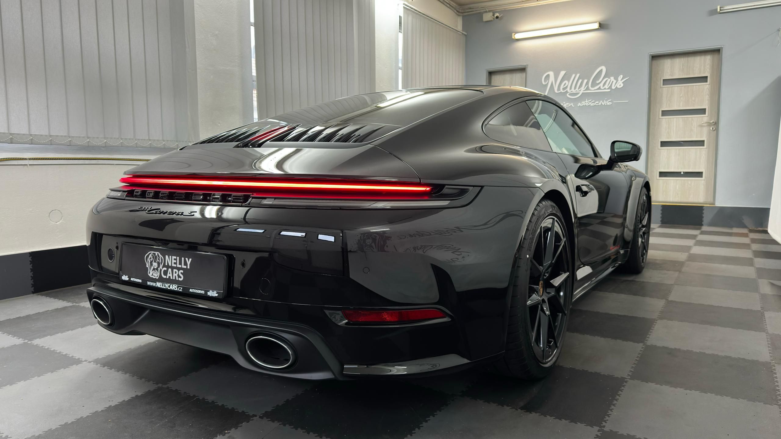 Porsche 911, CARRERA S / ZÁRUKA - fotka 6