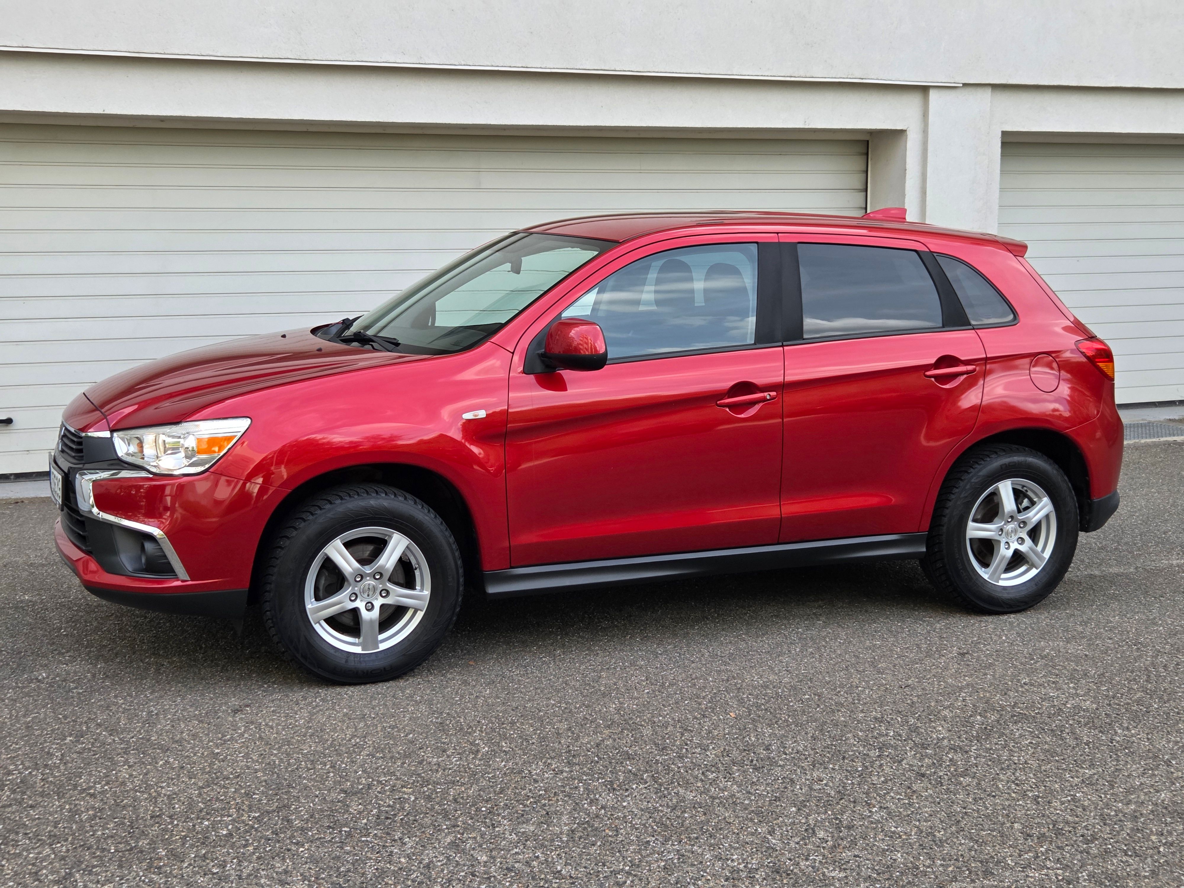 Mitsubishi ASX, 1.6i Mivec 86Kw Manuál 1.maj - fotka 3