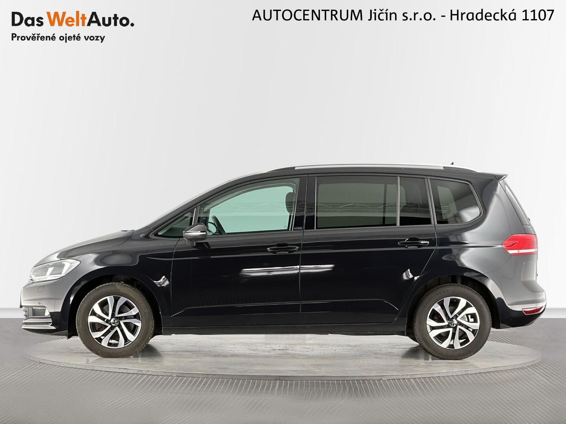 Volkswagen Touran, Comfortline 2.0 TDI 90kW - fotka 3
