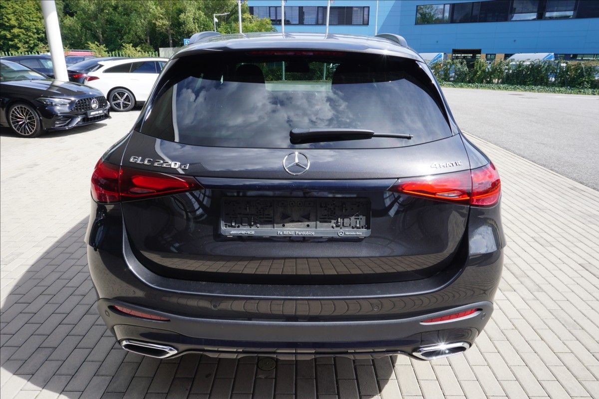 Mercedes-Benz GLC, 2,0 220d 4M 1. maj ČR - fotka 5