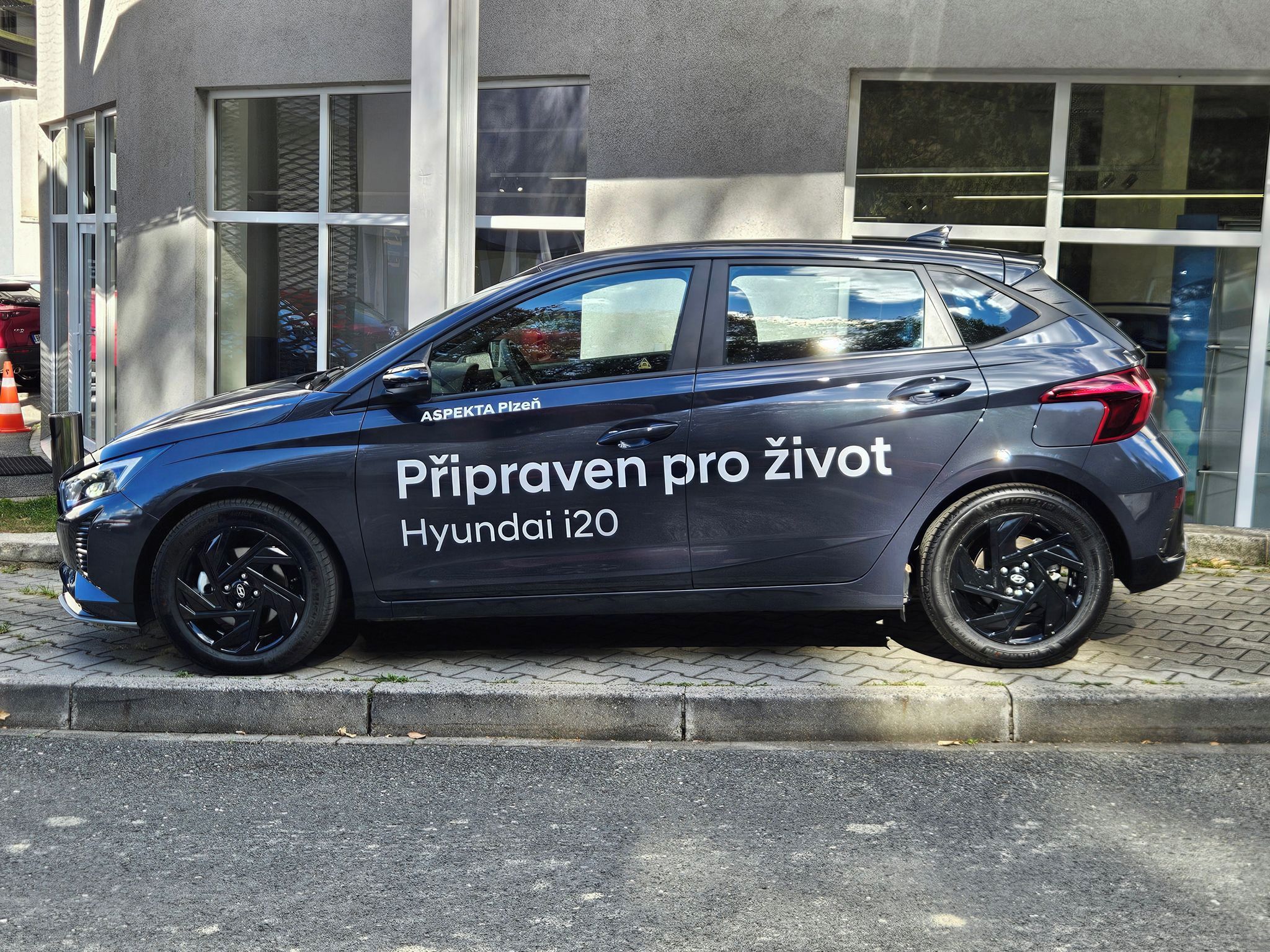 Hyundai i20, 1,0 T-GDi 66kW, GO Plus! MR26 - fotka 2