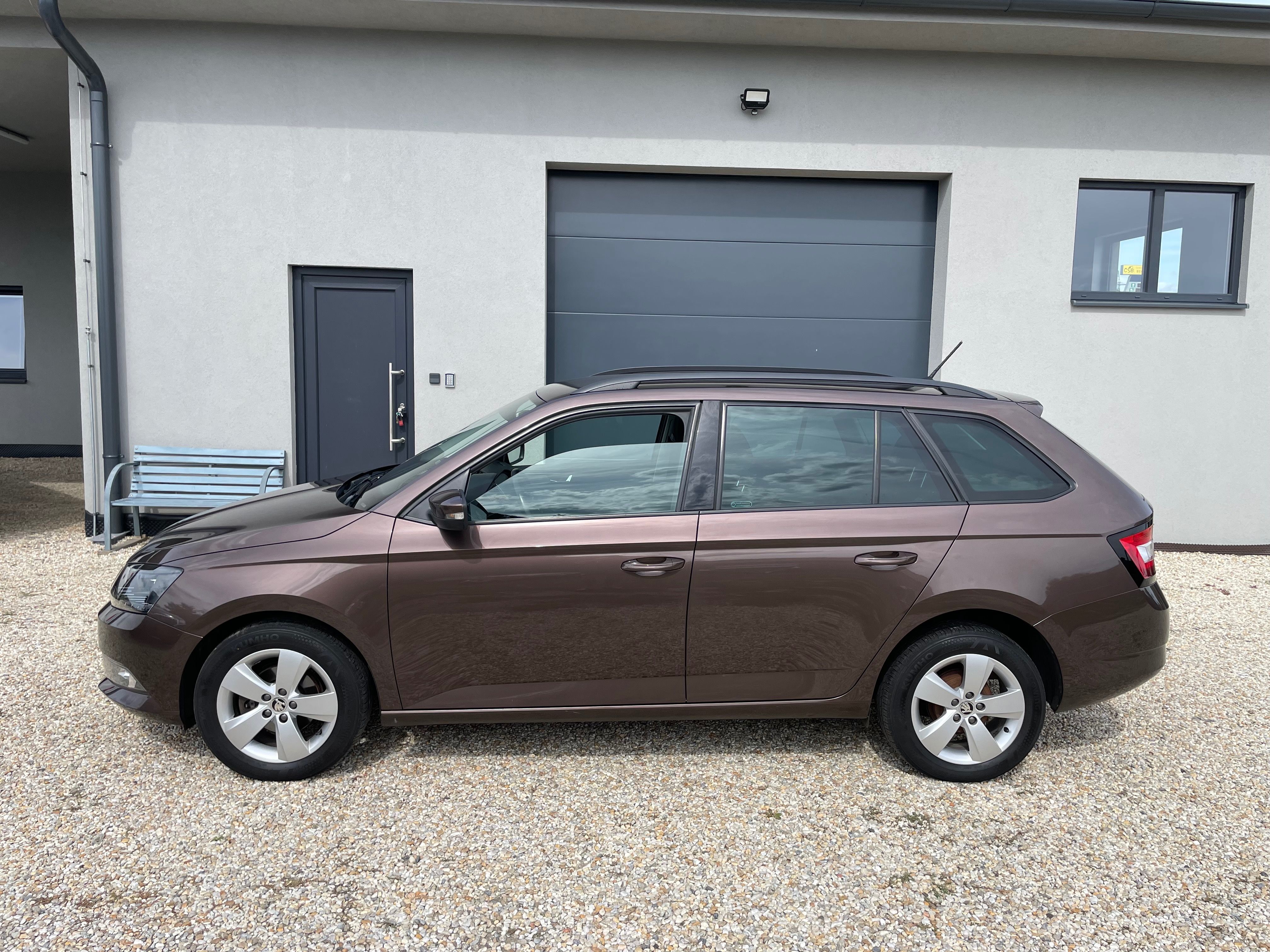 Škoda Fabia, 1,2 TSI 66KW STYLE MR 2017 - fotka 2