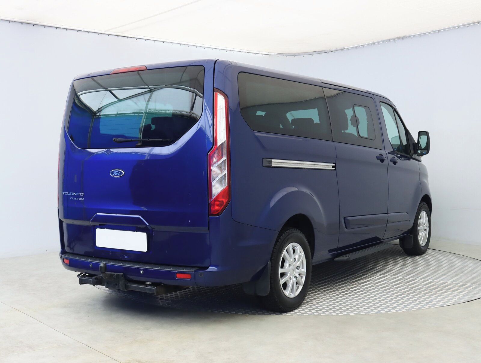 Ford Tourneo Custom, 2.2 TDCi, Titanium, Klima - fotka 5