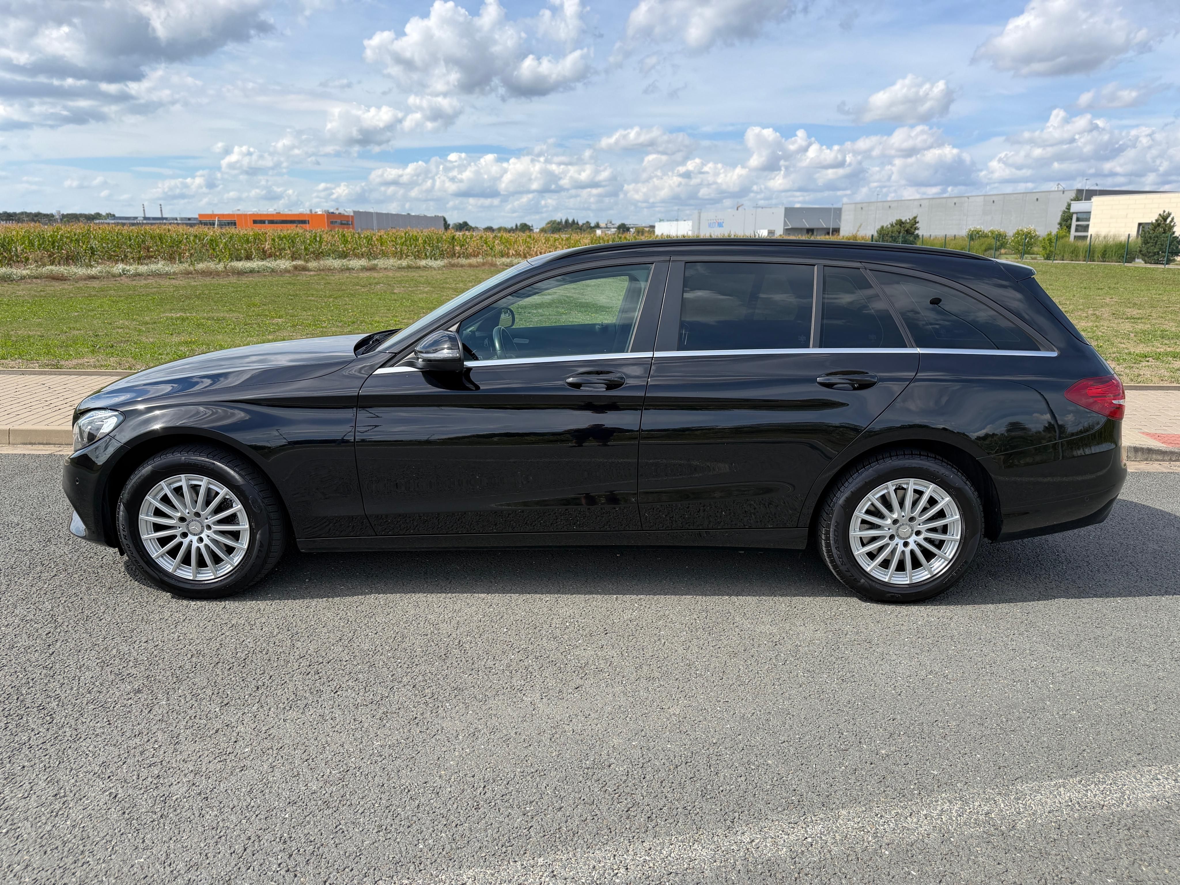 Mercedes-Benz Třídy C, 180 CGI AUTOMAT LED NAVIGACE - fotka 2