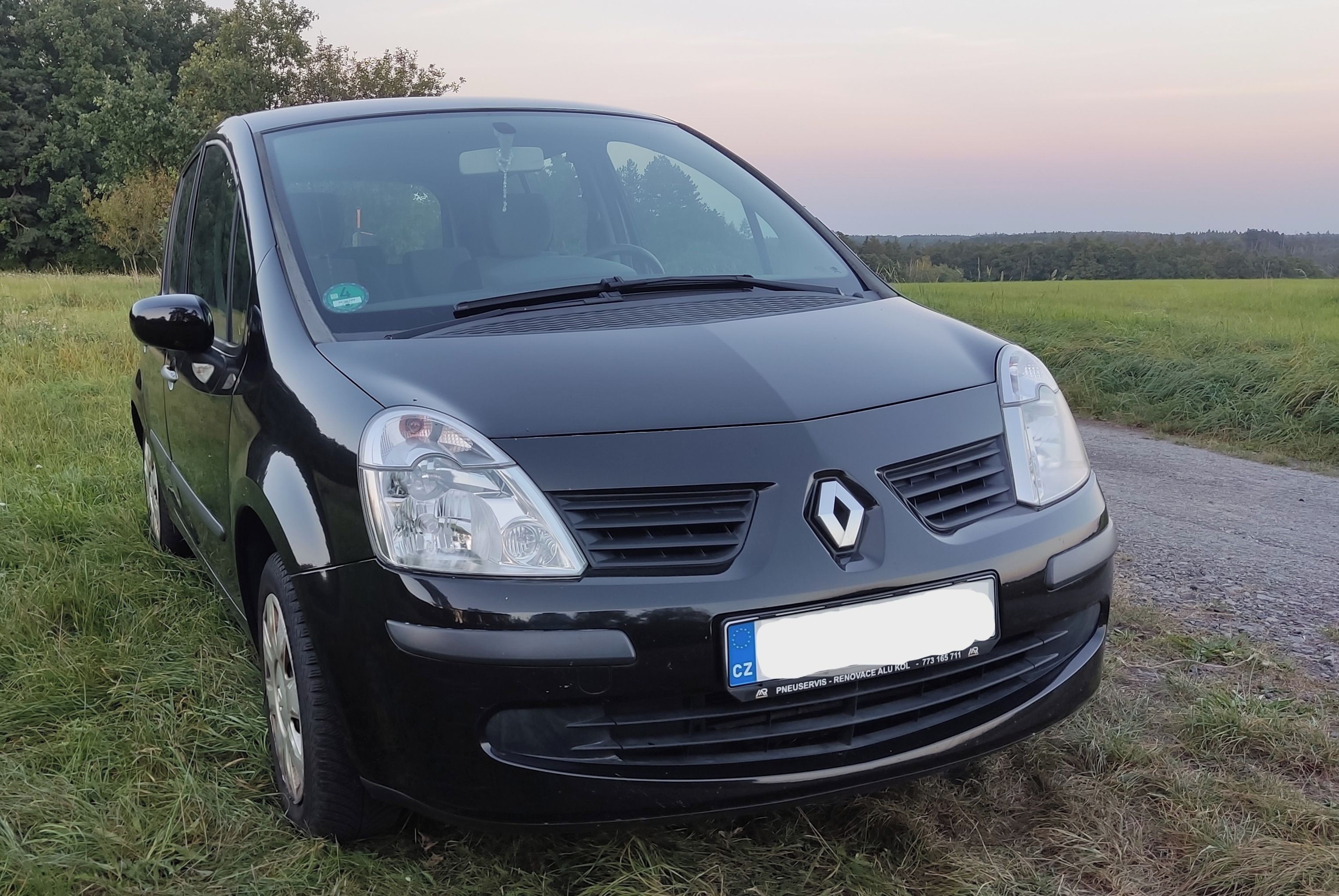 Renault Modus, 1.6 benzín,145 ...km,nové celo - fotka 4