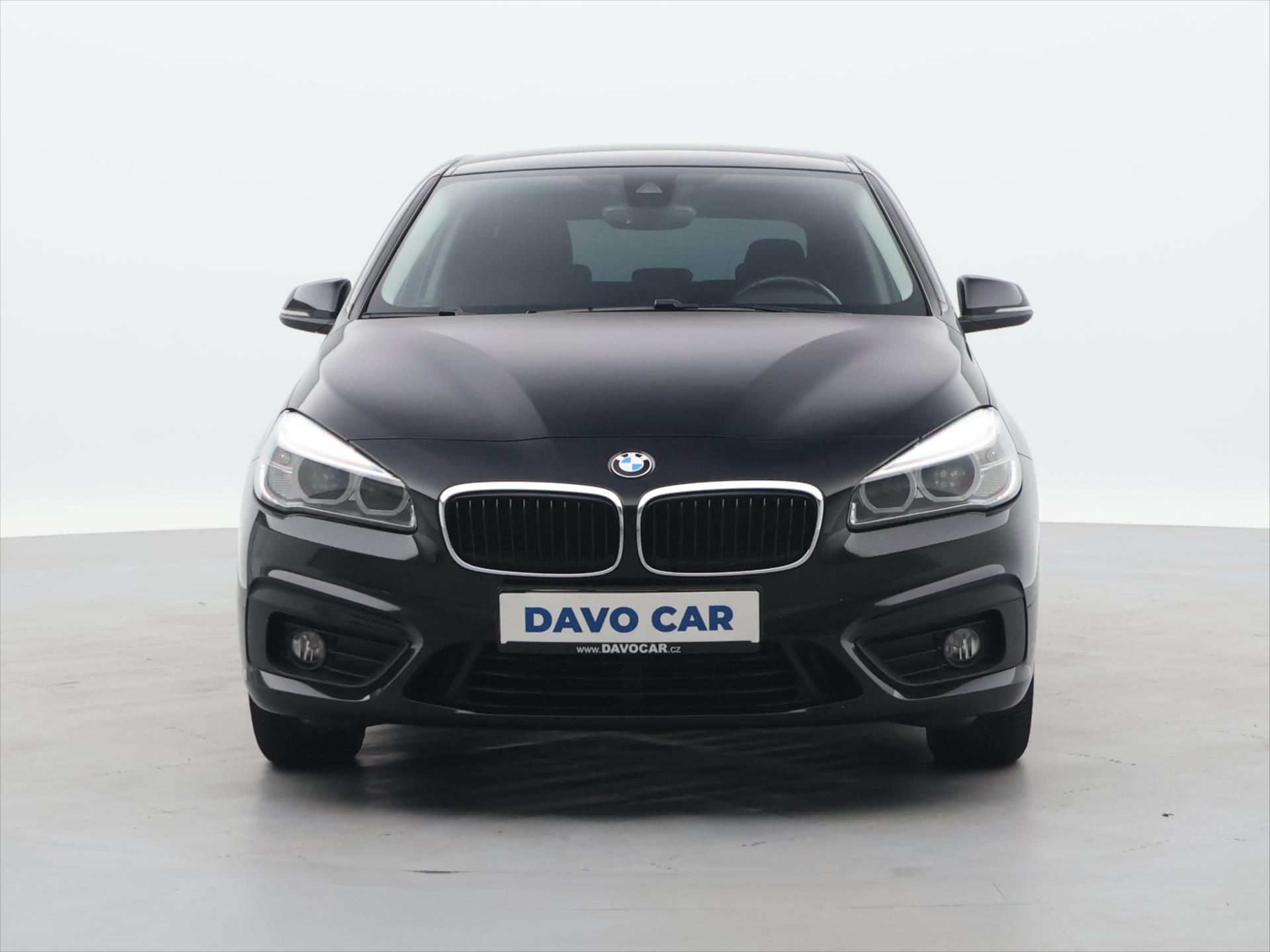 BMW Řada 2, 2,0 218d 100kW Aut. Comfort+ - fotka 2