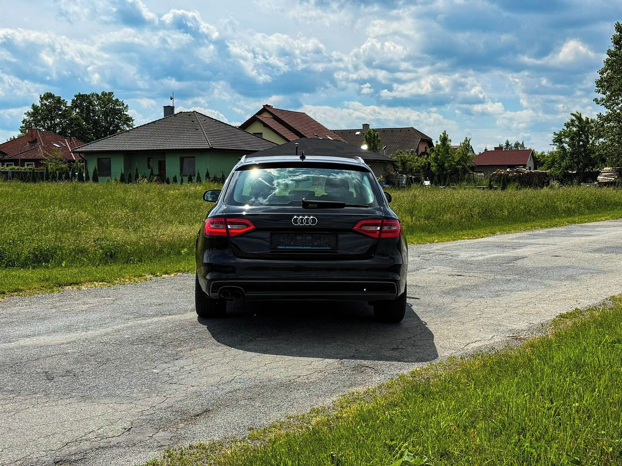 Audi A4, B8.5 2.0TDi 130kW manuál S- - fotka 4