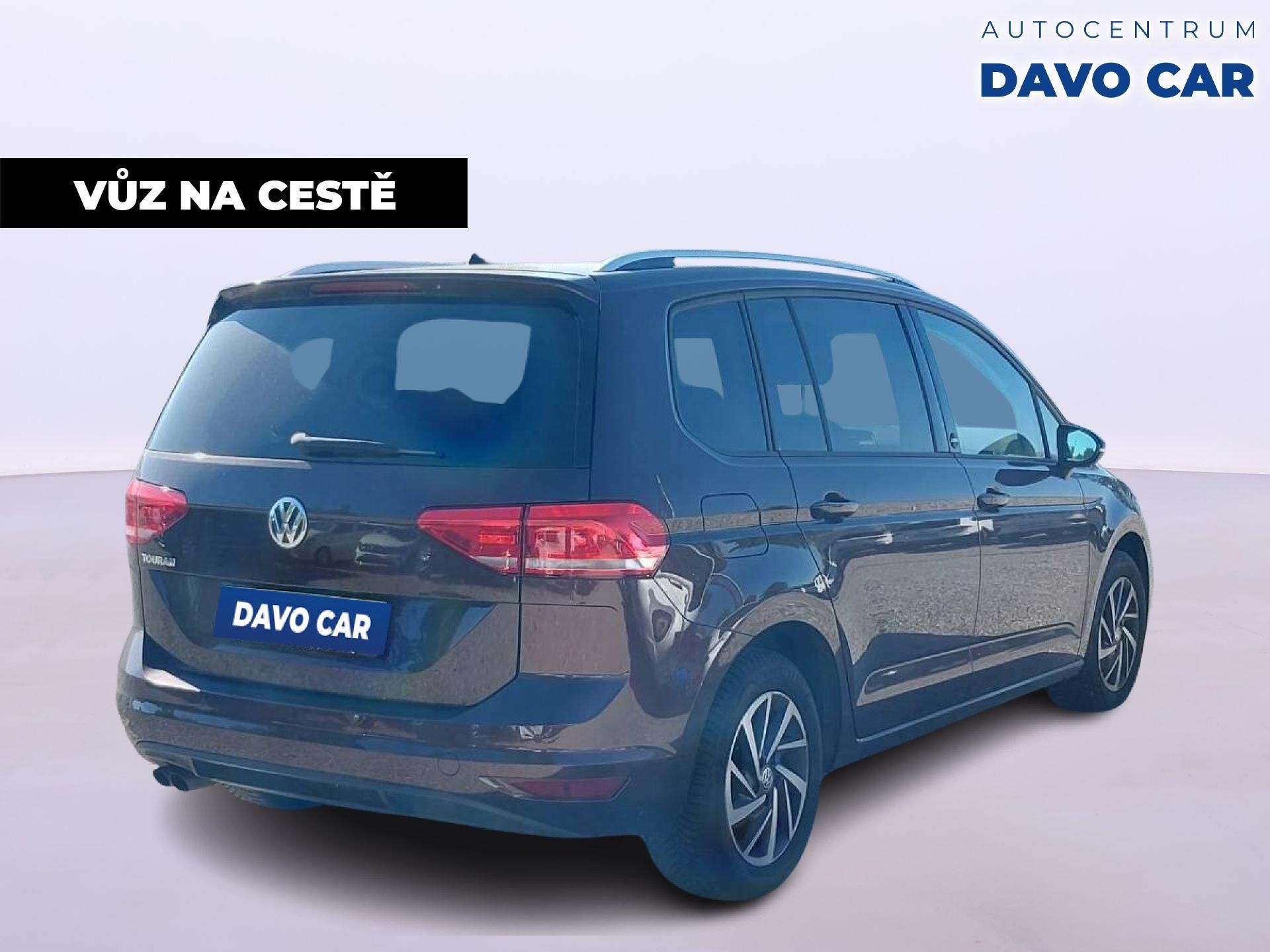 Volkswagen Touran, 1,4 TSI 110kW DSG Sound 7-Míst - fotka 3