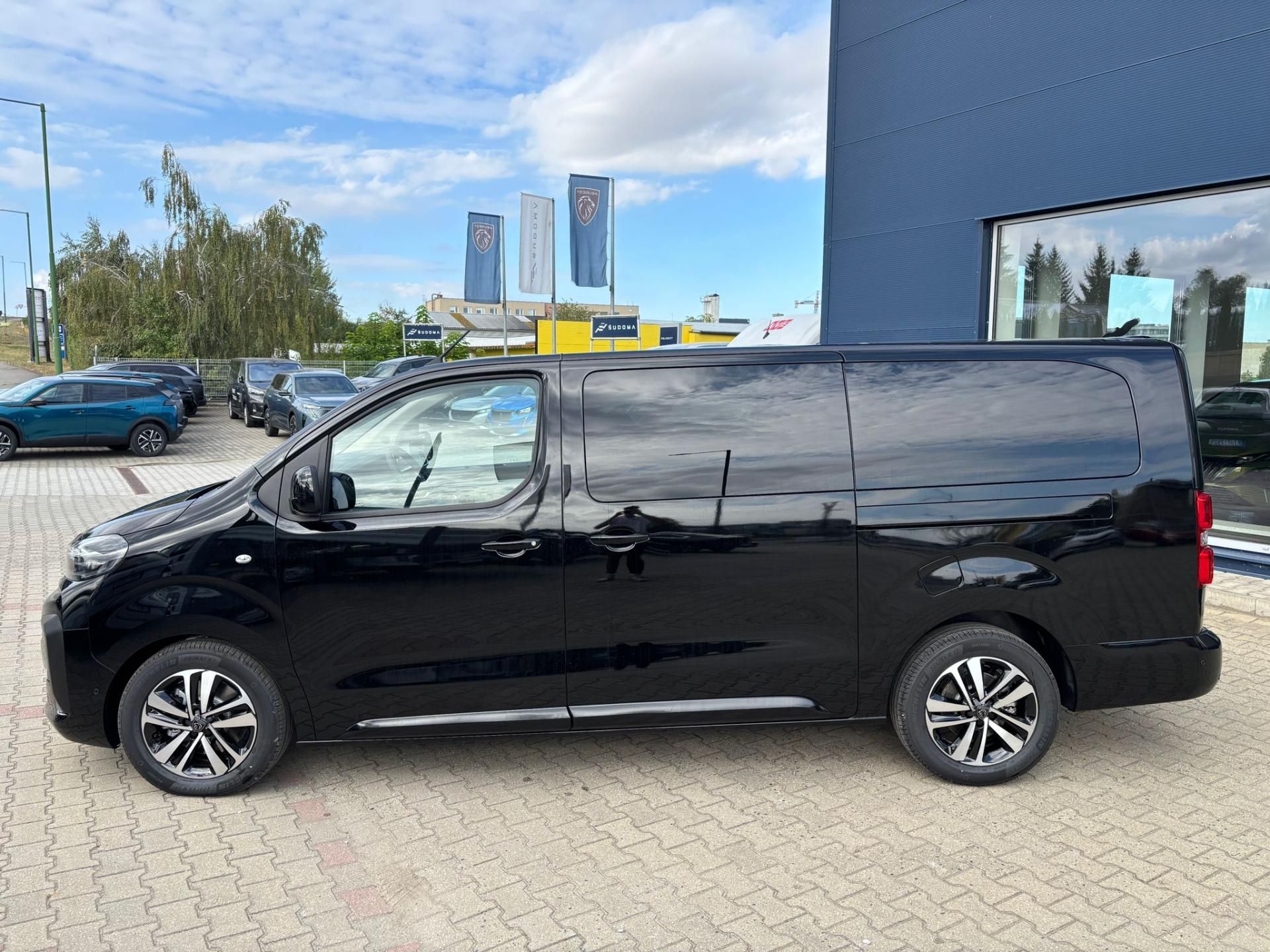 Peugeot Traveller, Active L3 2.2 BlueHDi 150 MAN6 - fotka 4