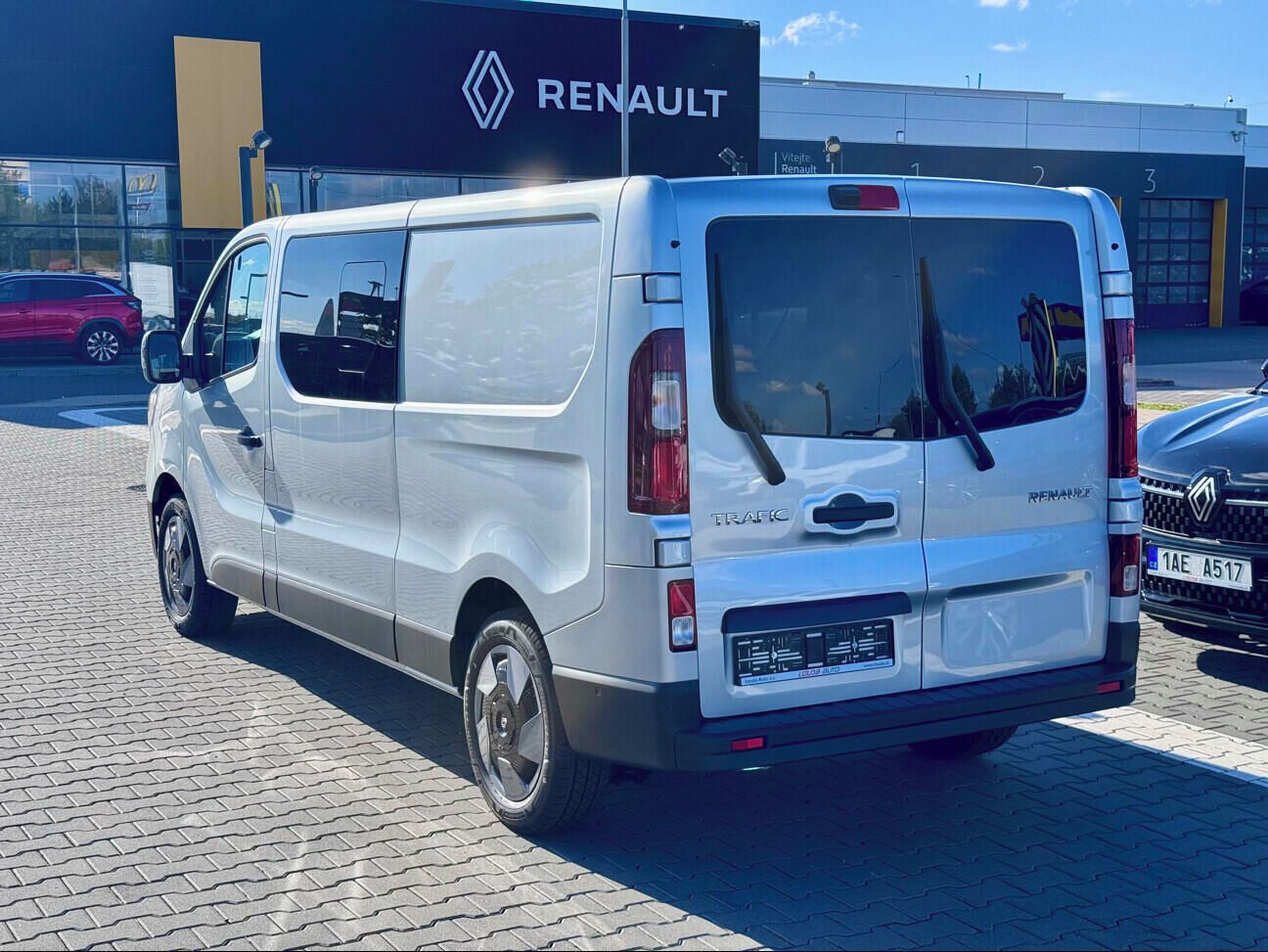 Renault Trafic, L2 Equilibre 150 EAG9 8 míst 2 - fotka 6