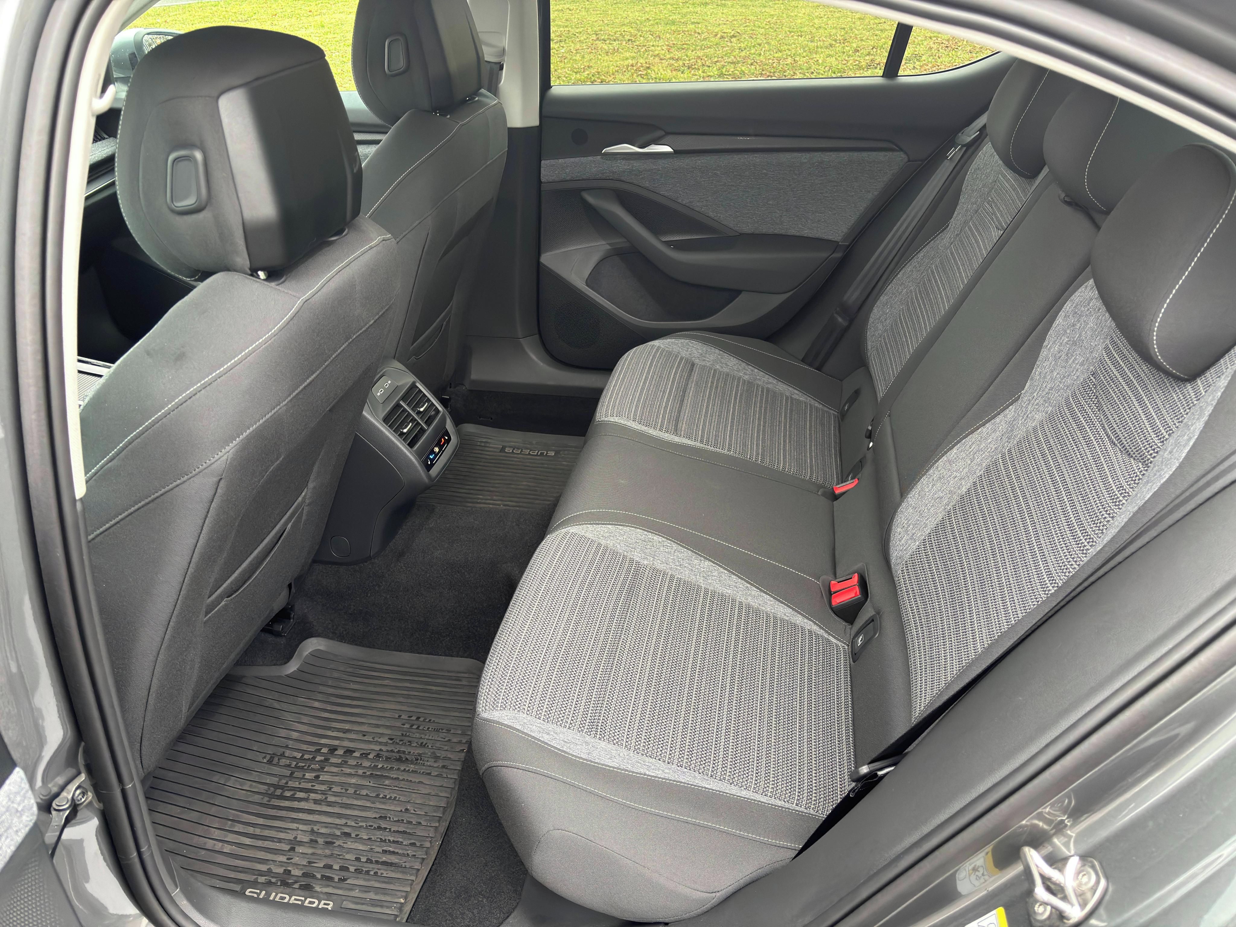 Škoda Superb, prodloužená záruka - fotka 5
