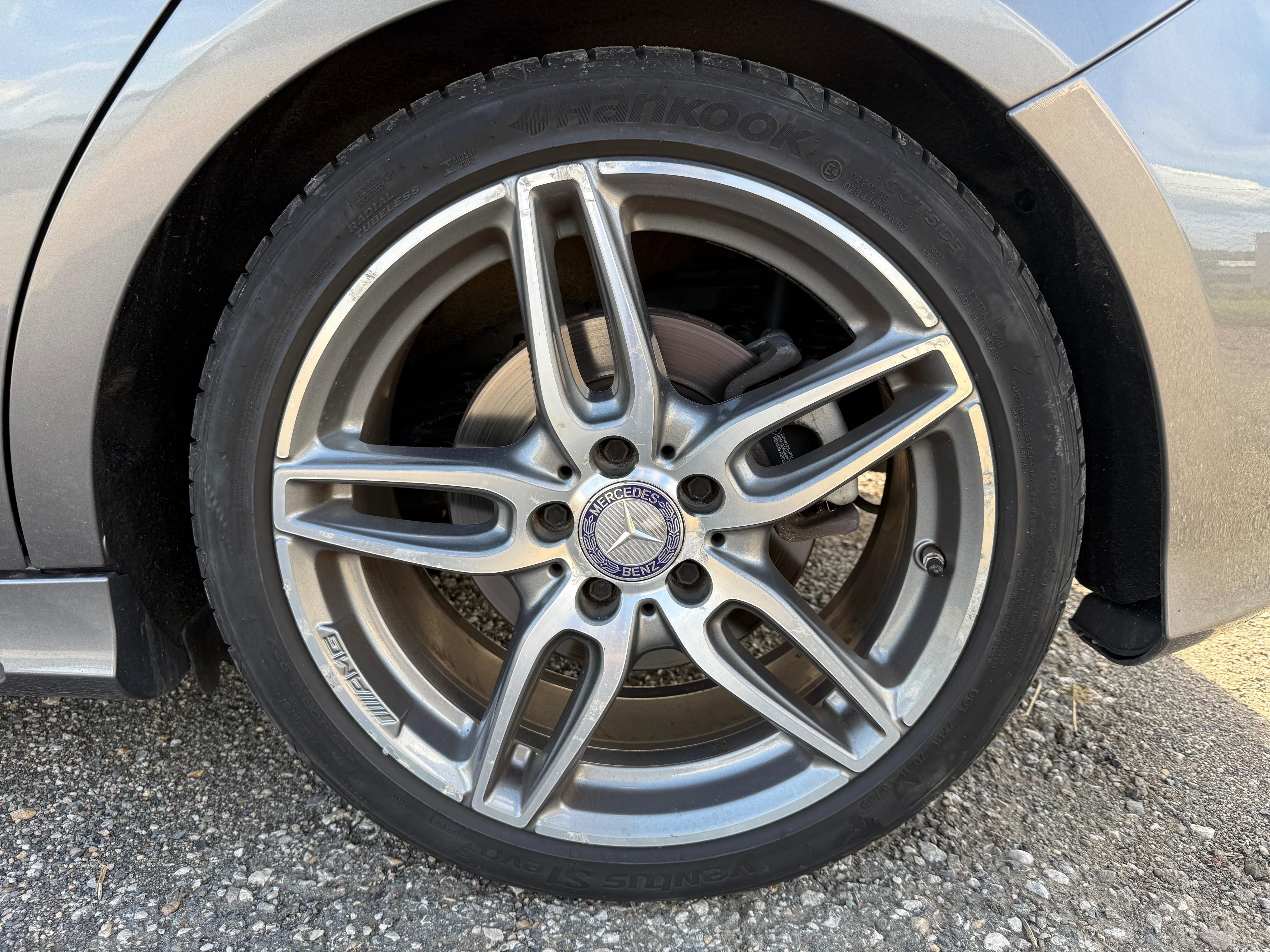 Mercedes-Benz Třídy A, 200d 4 MATIC AMG - fotka 6
