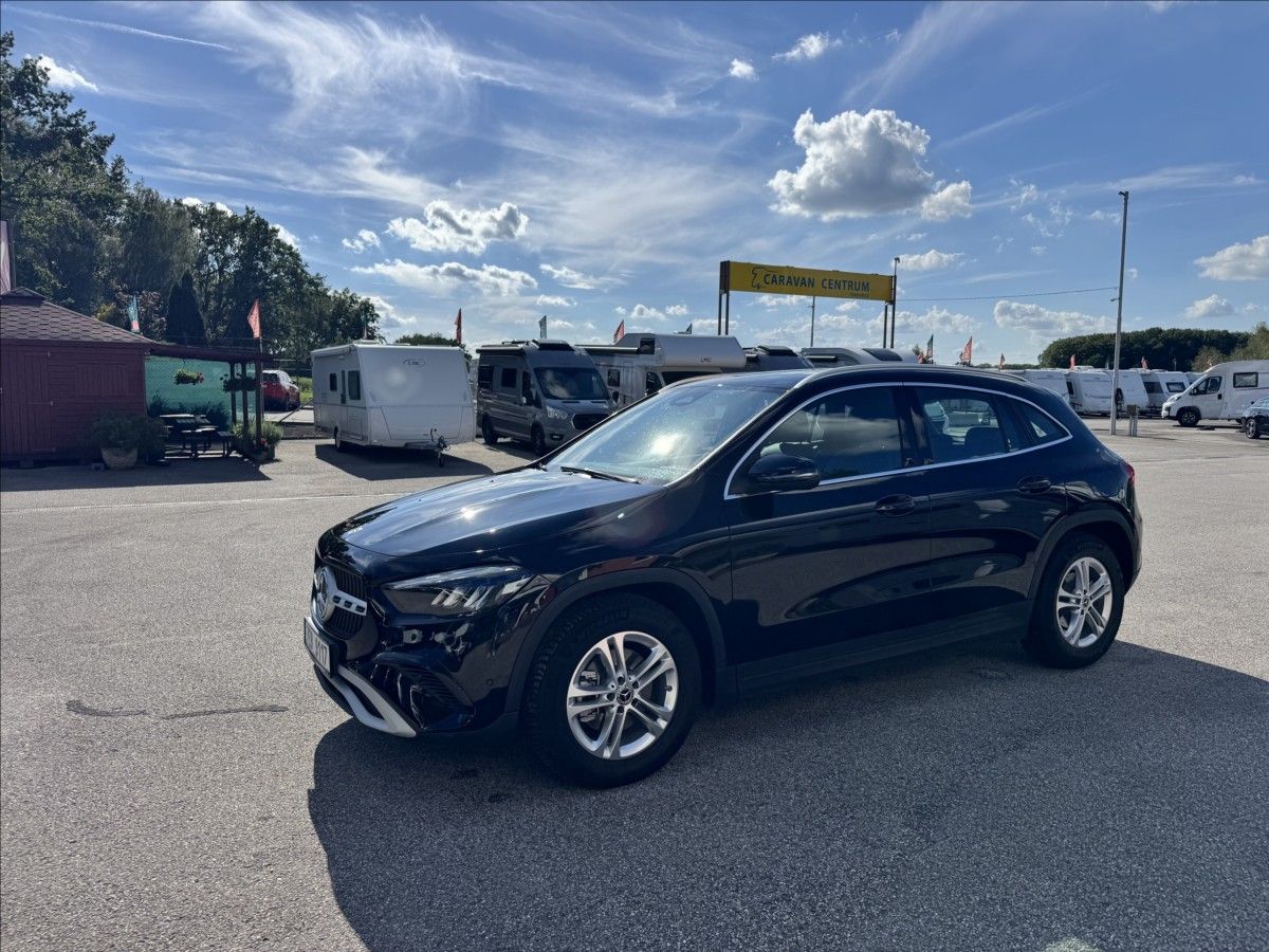 Mercedes-Benz GLA, 1,3   200