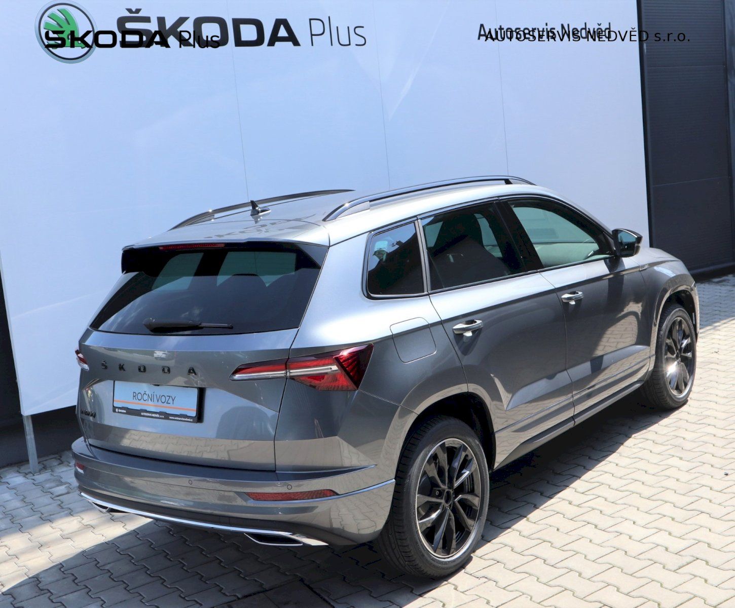 Škoda Karoq, Sportline 1,5 TSI 110 kW 7-stu - fotka 2