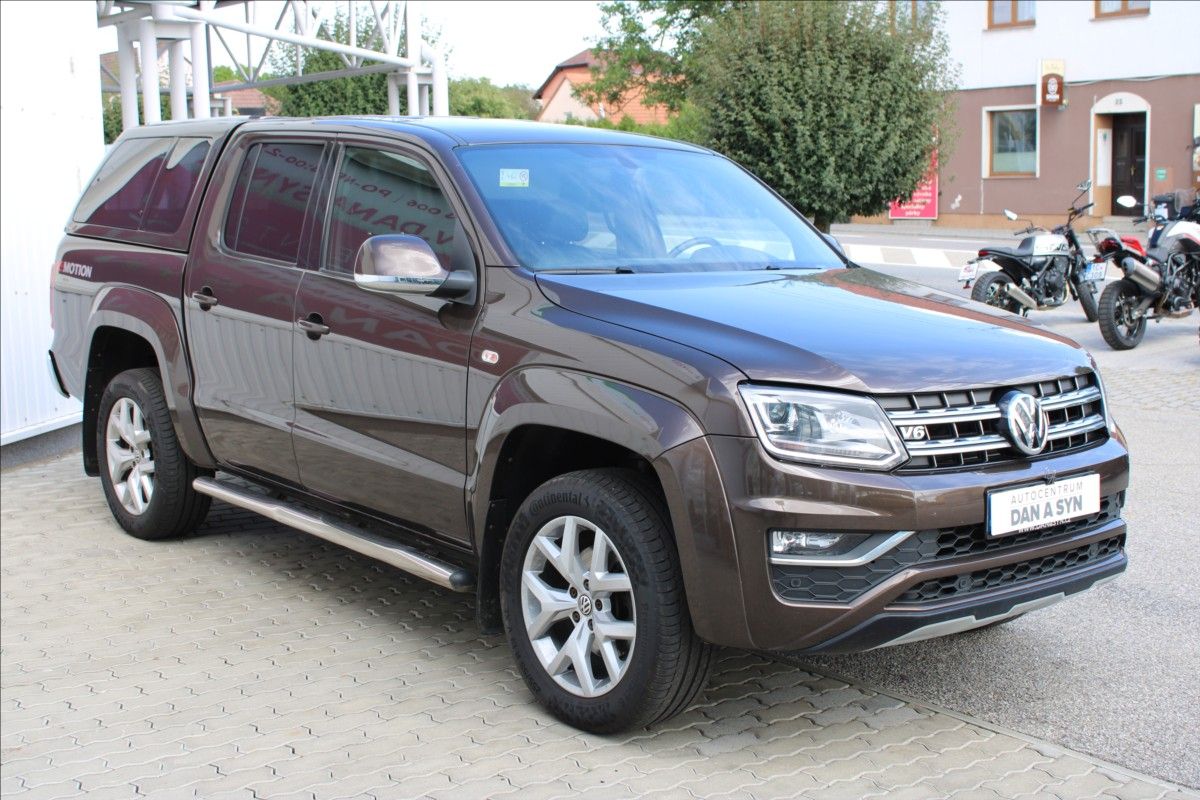 Volkswagen Amarok, 3,0 TDI V6 4x4 CZ 1.majitel - fotka 2