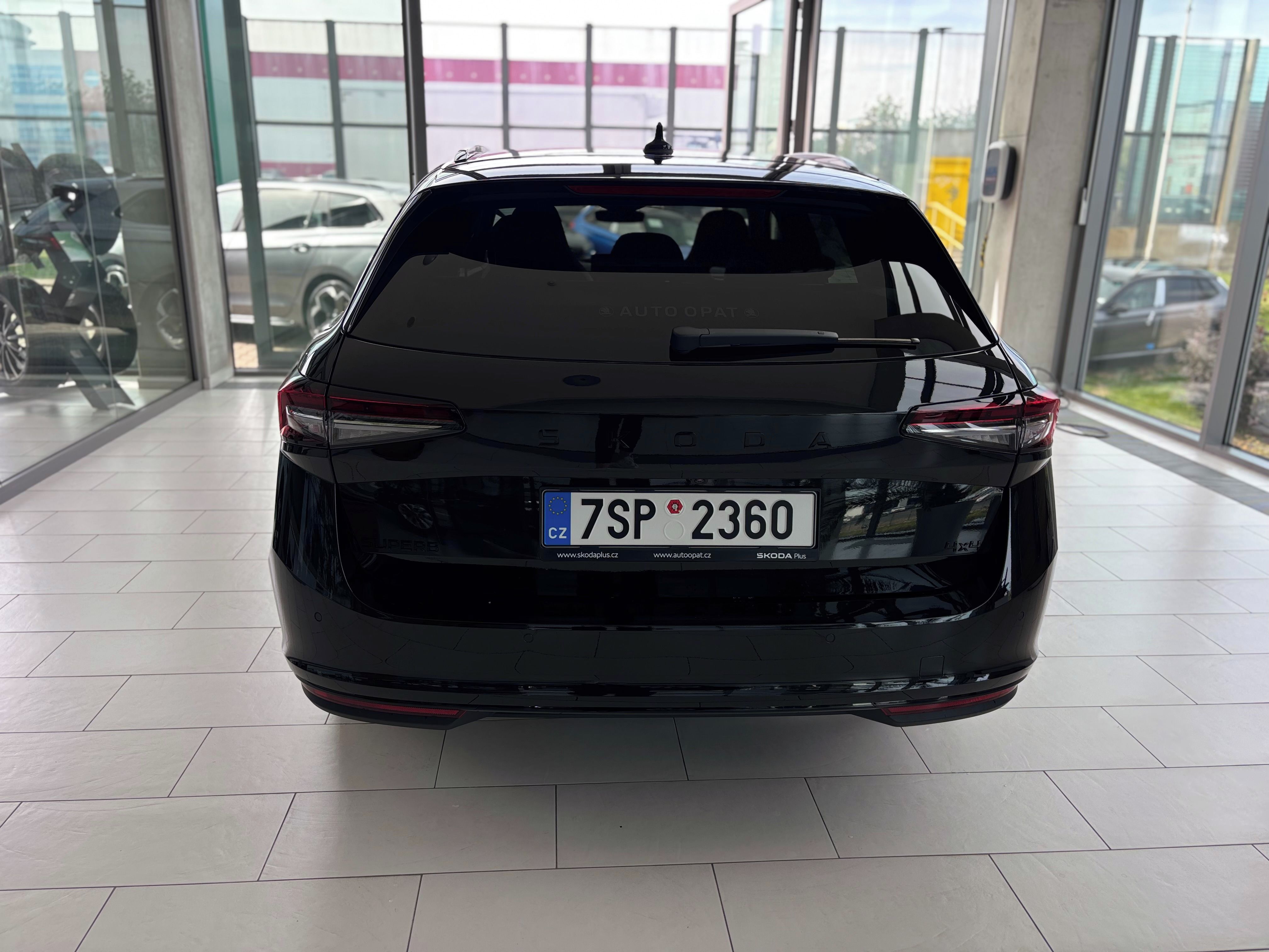 Škoda Superb, Sportline 2,0 TDI 142 kW 4x4 - fotka 6