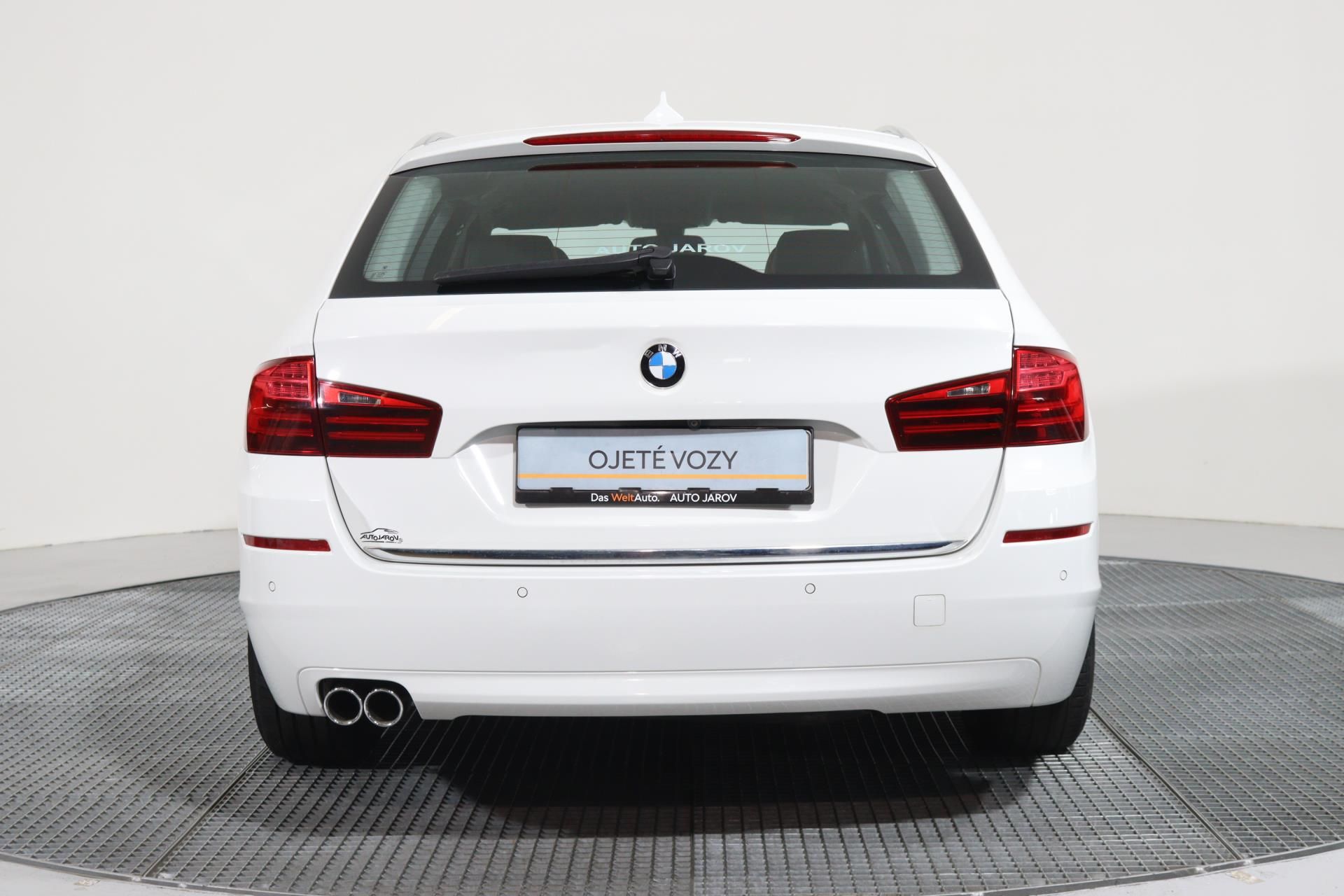 BMW Řada 5, 520D xDrive Touring Automat - fotka 6
